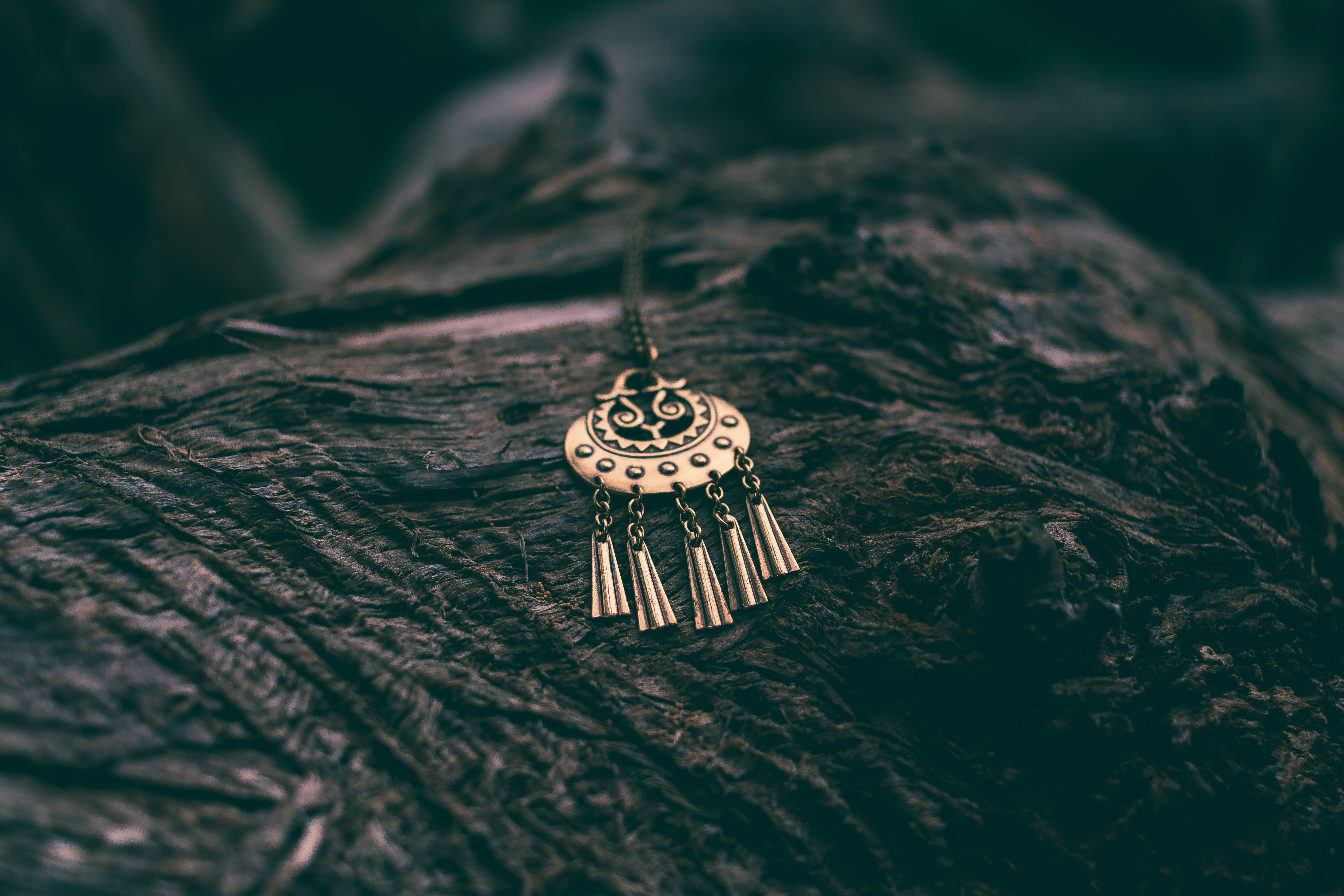 explore, retro Styled, silver, decoration, no People, neckless, pendant, dark, detail, jewellry, wood - Material, 5K, celebration, colored, backgrounds, HD Wallpaper