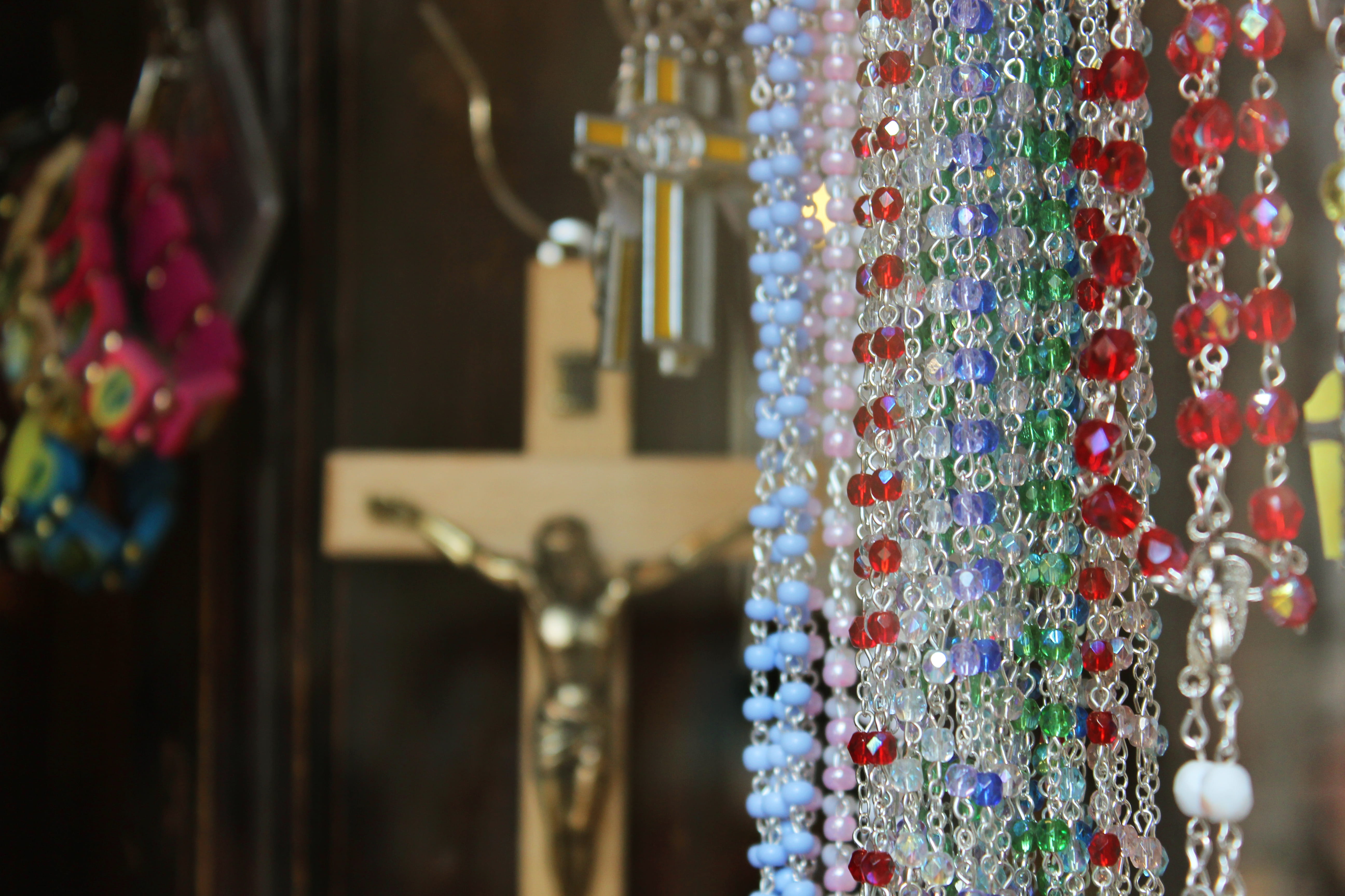 selective focus, still life, decoration, indoors, luxury, 5K, god, variation, hanging, choice, multi colored, bead, large group of objects, neckless, church, HD Wallpaper
