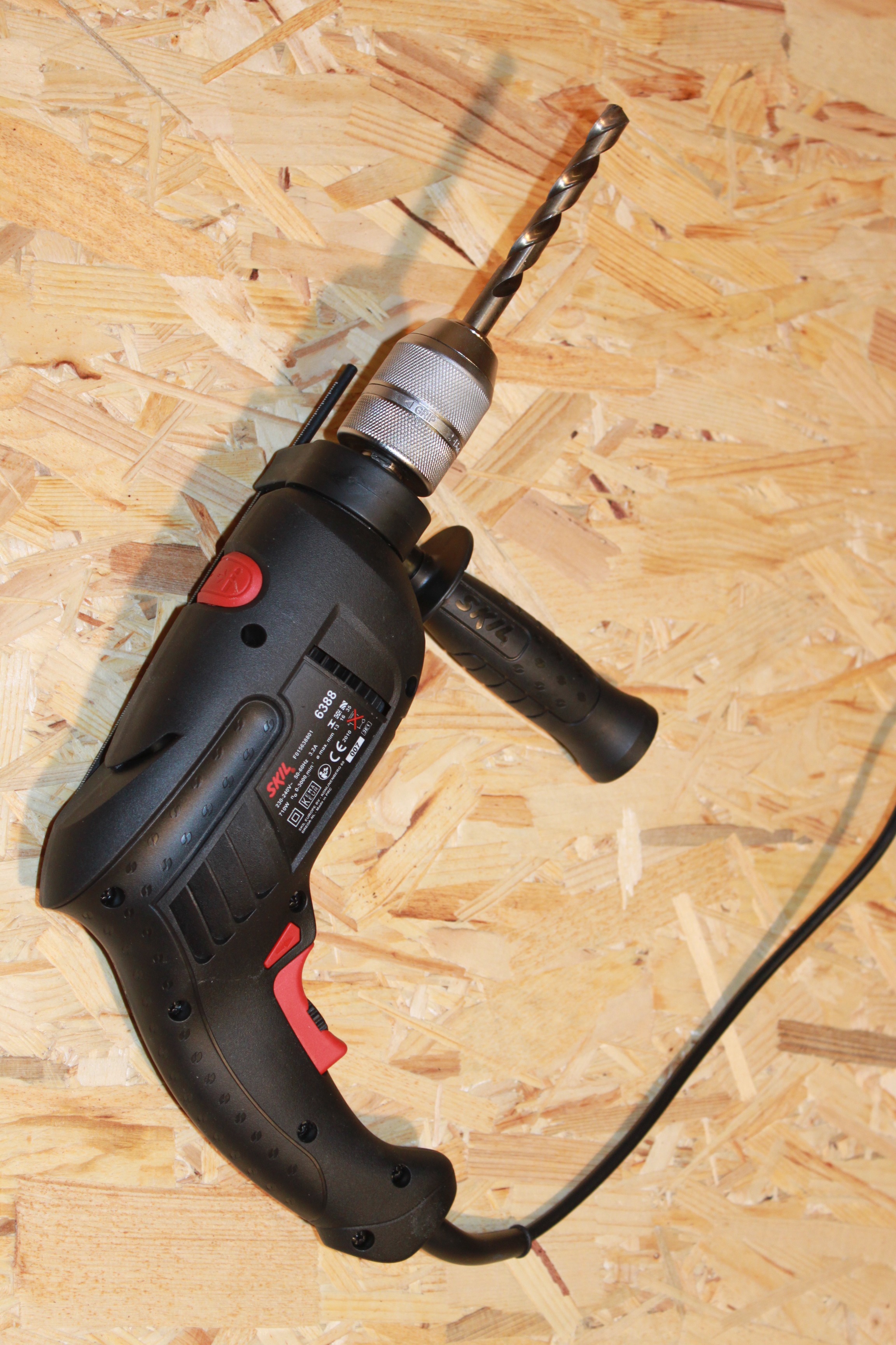 electricity, screw, technology, rpm, equipment, musical instrument, indoors, wood - material, hammer, connection, no people, close-up, flooring, hardwood floor, Phone HD Wallpaper