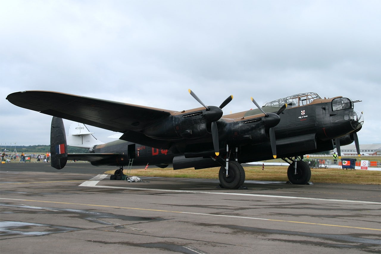 Bomber, 720P, Avro Lancaster, HD Wallpaper
