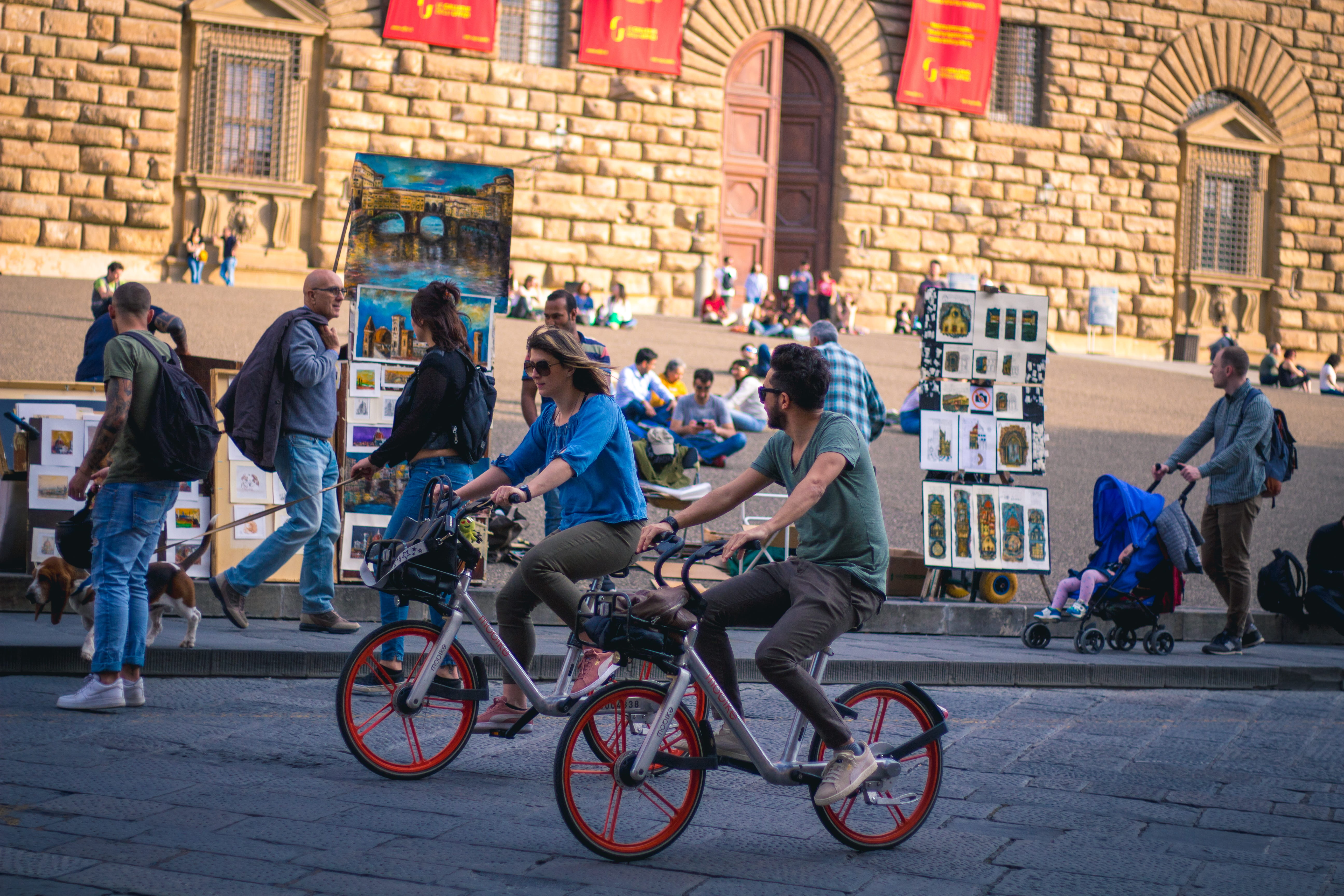 land vehicle, florence, bycicle, city life, city street, adult, group of people, metropolitan city of florence, built structure, large group of people, HD Wallpaper