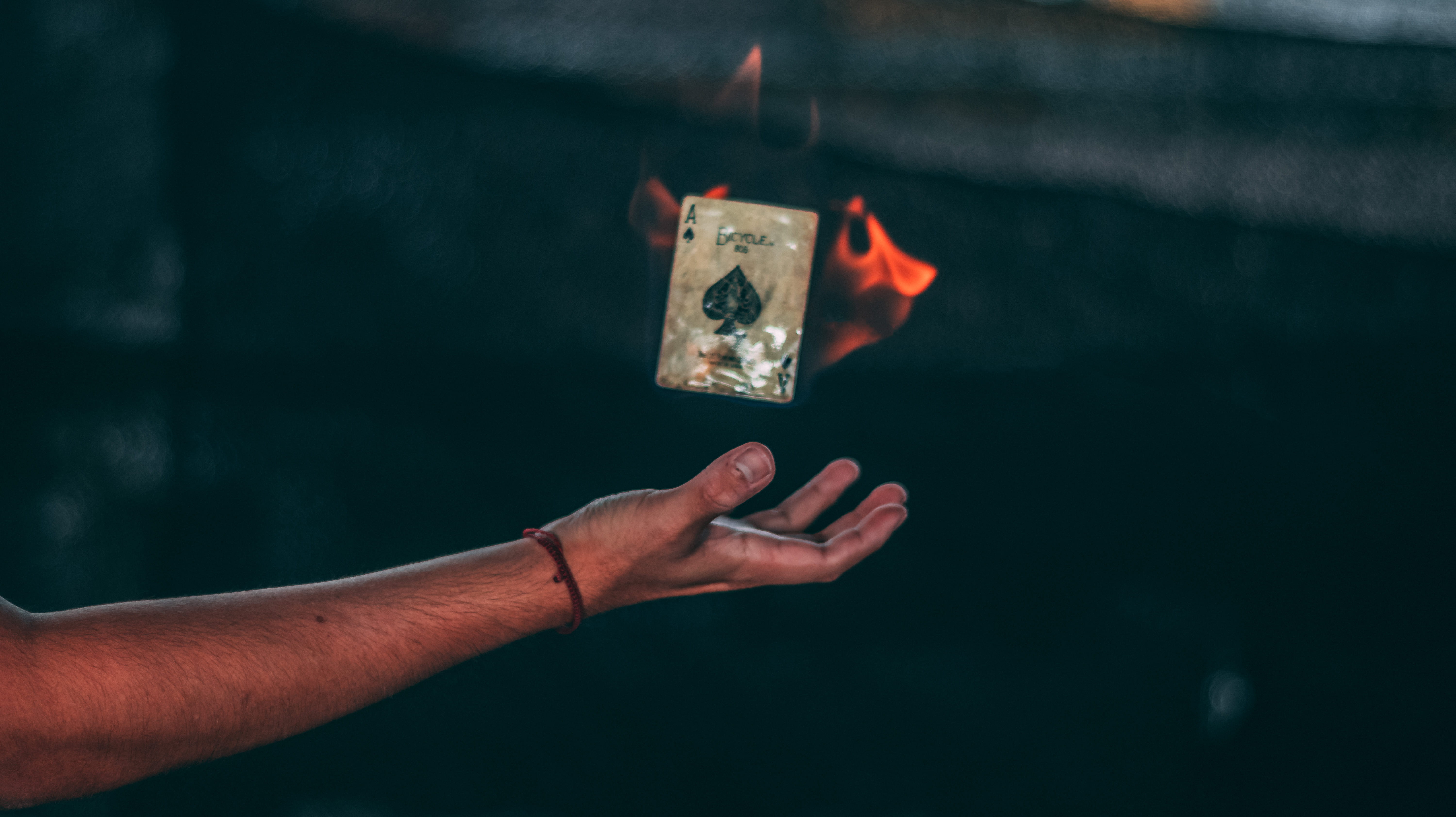 aceofspades, chile, paper currency, close-up, finance, nature, wealth, men, holding, fire, focus on foreground, currency, 5K, business, playingcards, adult, HD Wallpaper