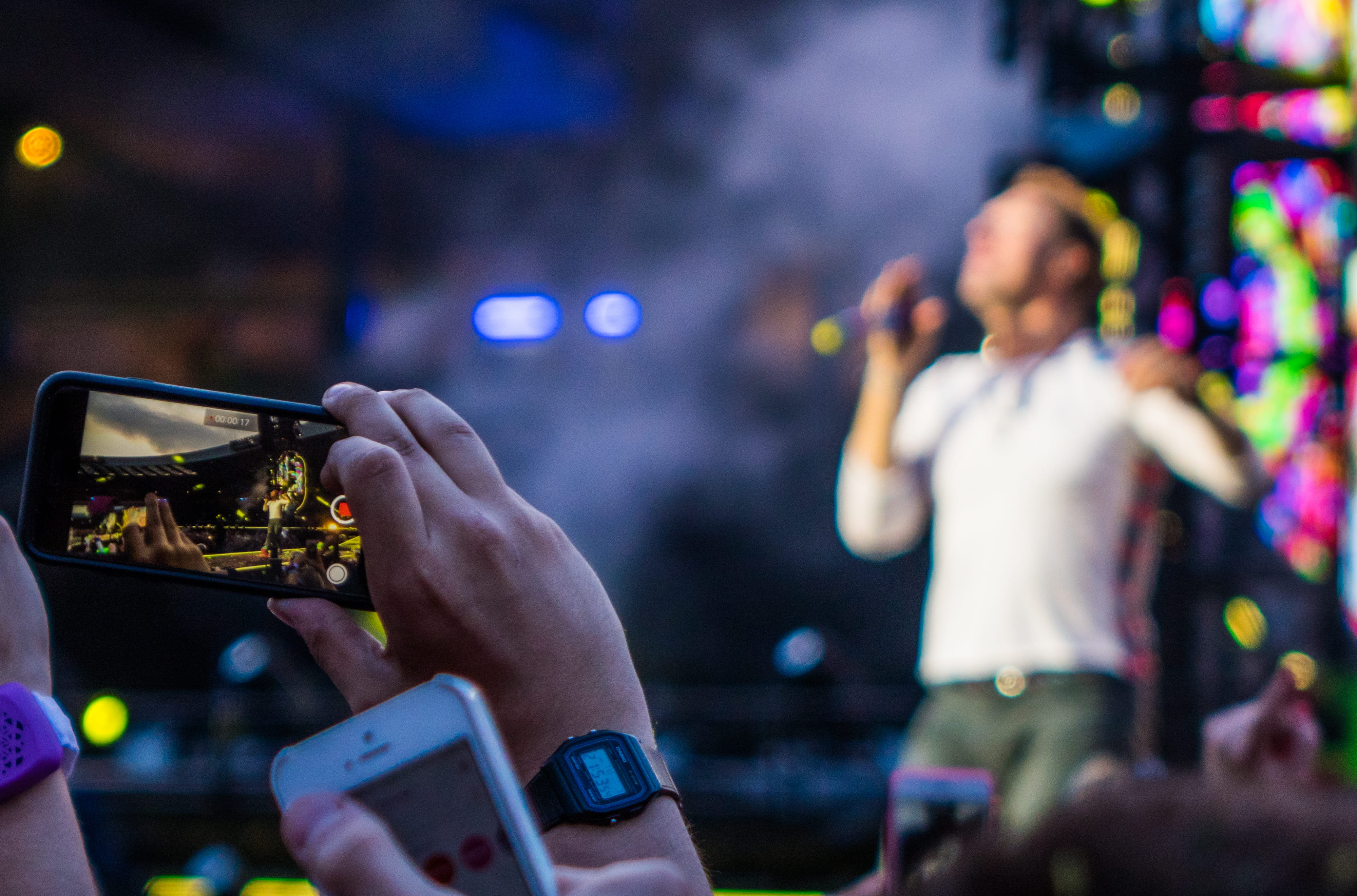 adult, 4K, hand, concert, portable information device, human hand, holding, watch, people, photography themes, nightlife, singer, outdoors, technology, HD Wallpaper