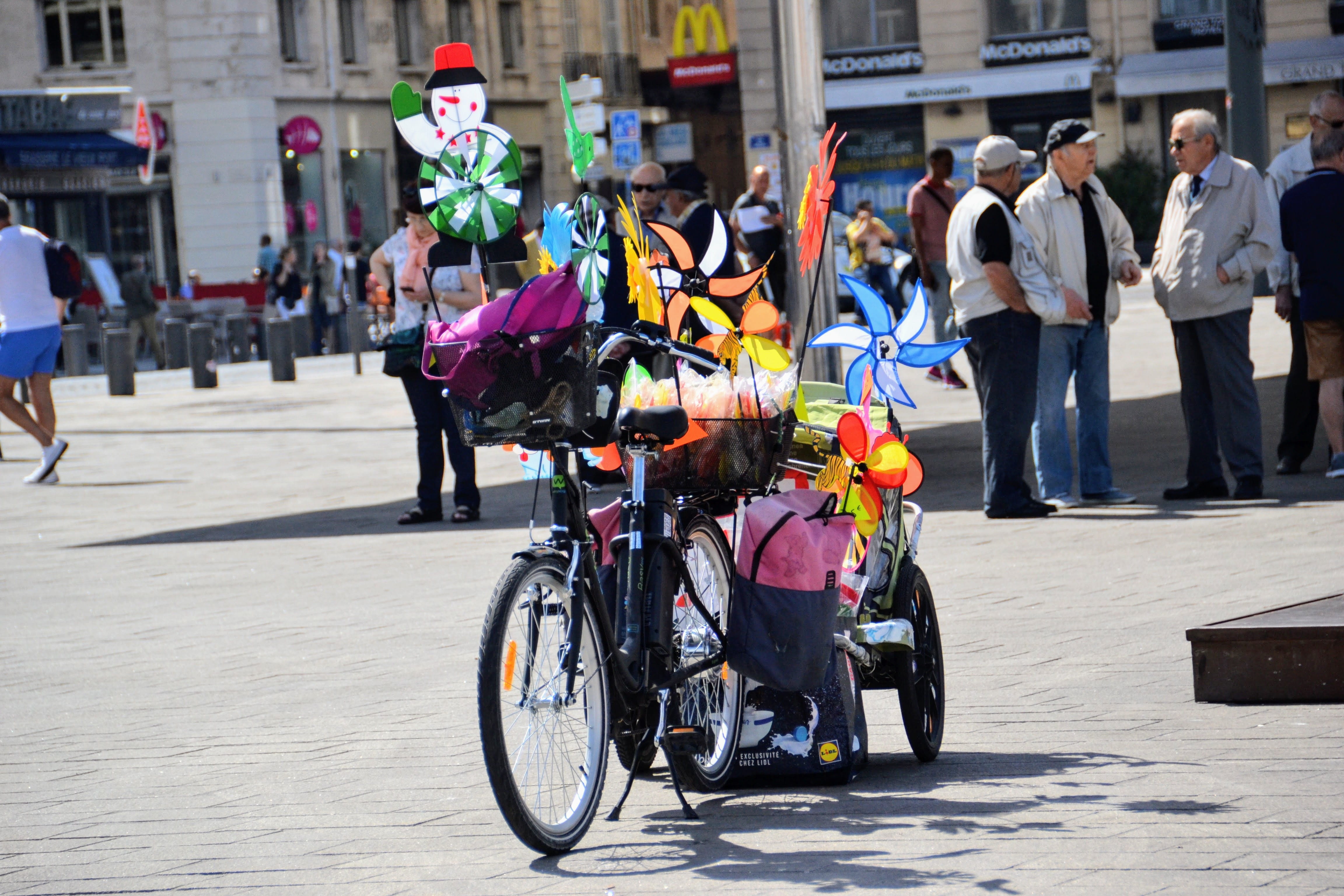 architecture, colourfull, france, travel, group of people, mode of transportation, land vehicle, sunlight, full length, bicicleta, marseille, focus on foreground, HD Wallpaper