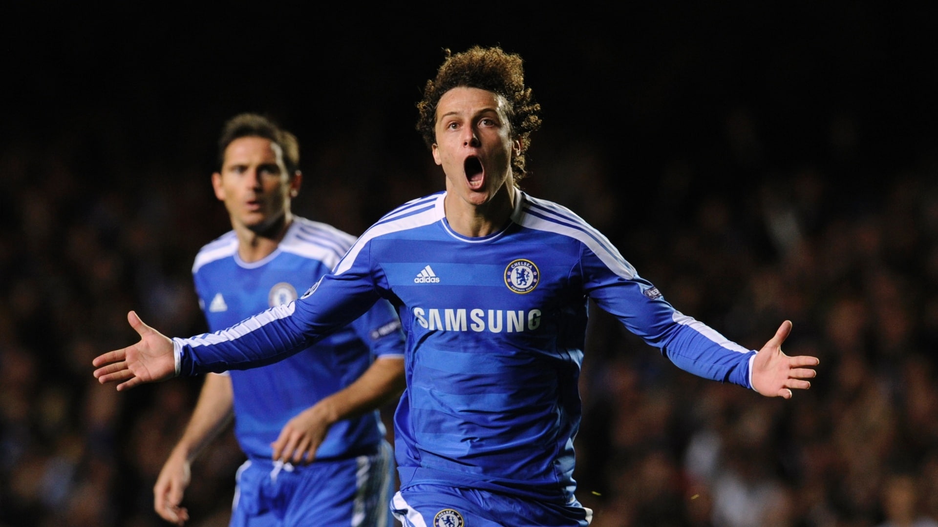 adult, white, three quarter length, 1080P, focus on foreground, football, sleeved, night, confidence, body part, mouth open, Lampard, goal, David Luiz, HD Wallpaper