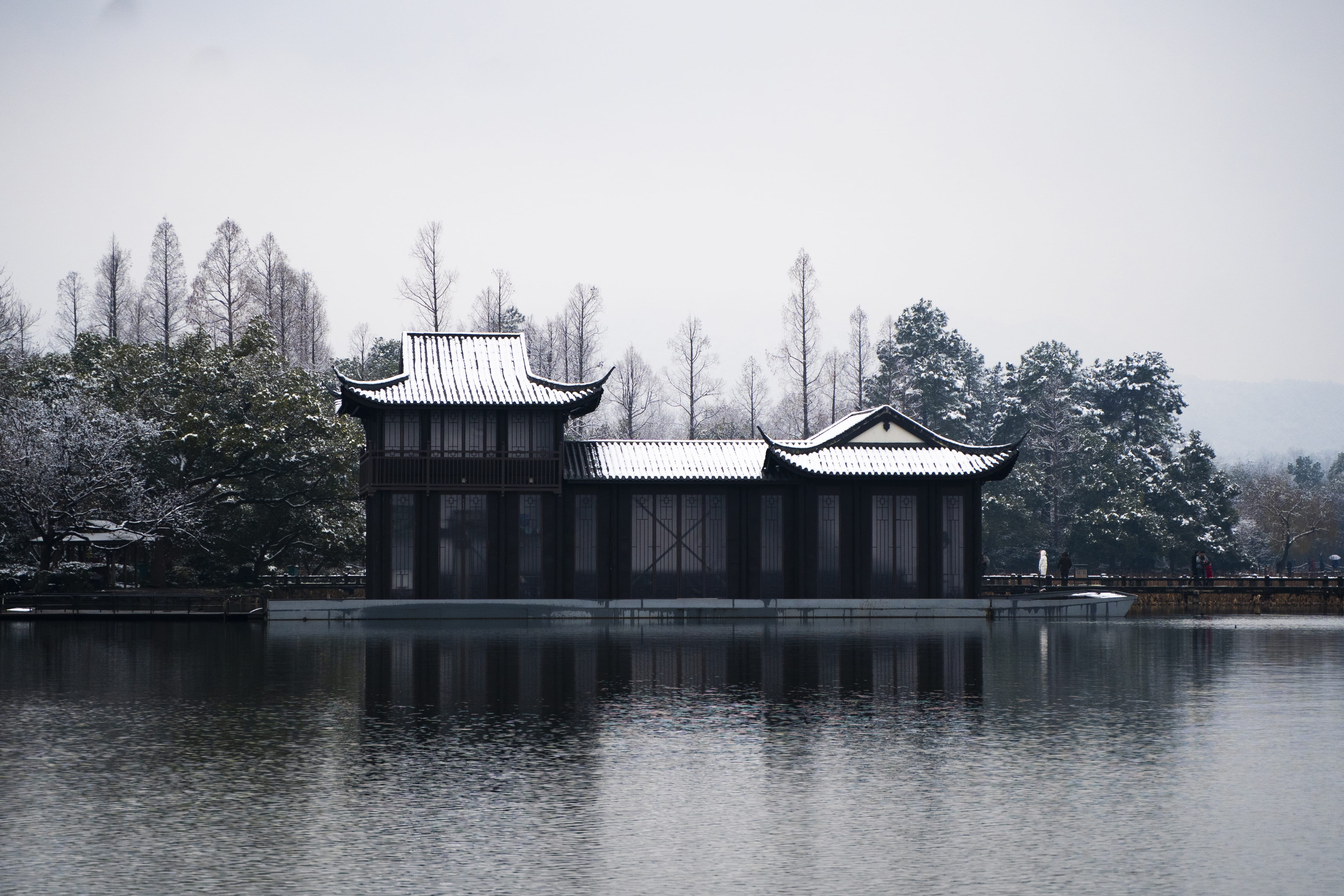 religion, shrine, rural, moat, pond, worship, travel destinations, nature, shelter, castle, outdoors, 杭州, fort, tree, building exterior, body, built structure, HD Wallpaper