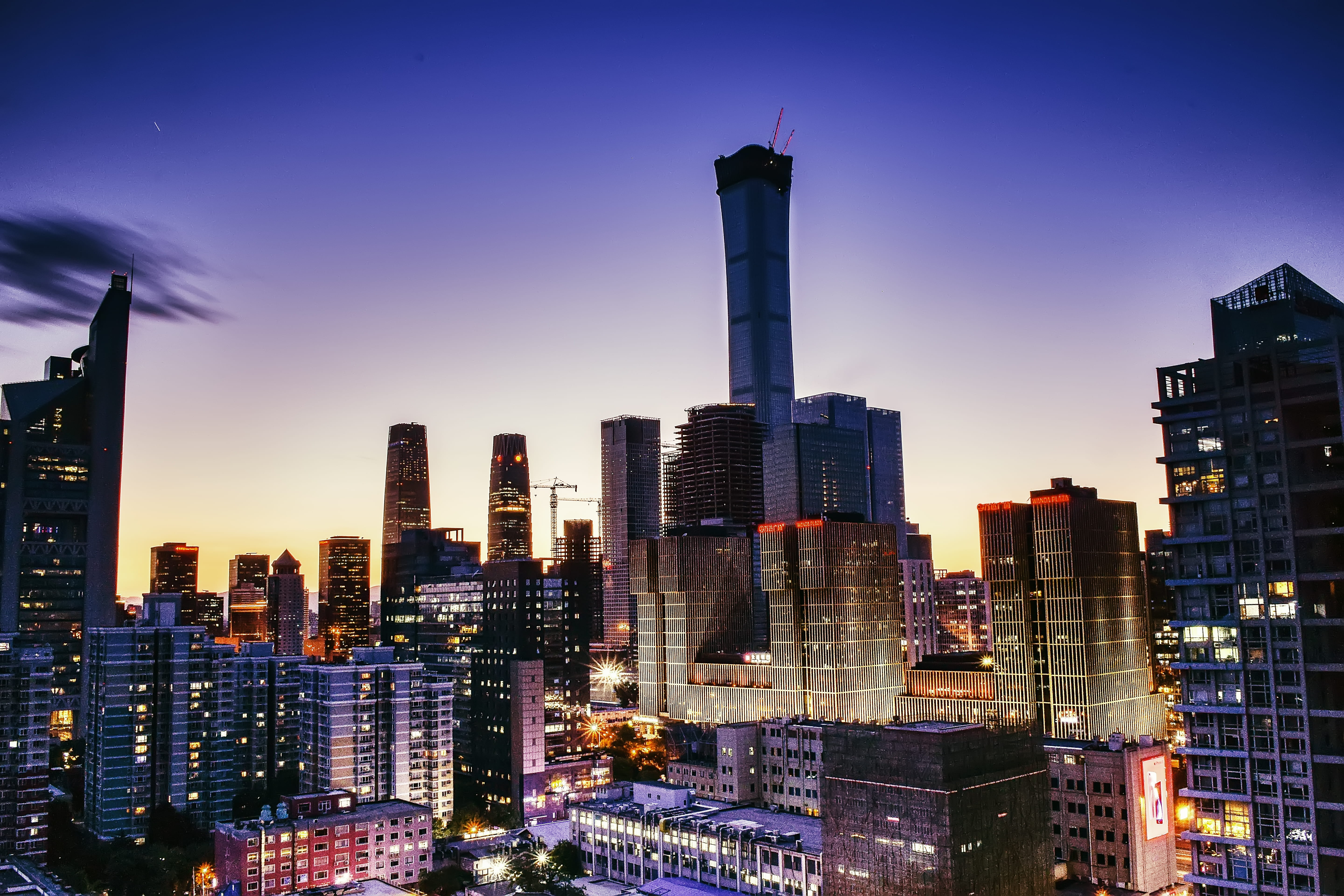 residential district, landscape, illuminated, urban skyline, tower, city life, golden, buildings, 灯光, blue, 5K, dusk, dark, modern, 夜景, office building exterior, HD Wallpaper