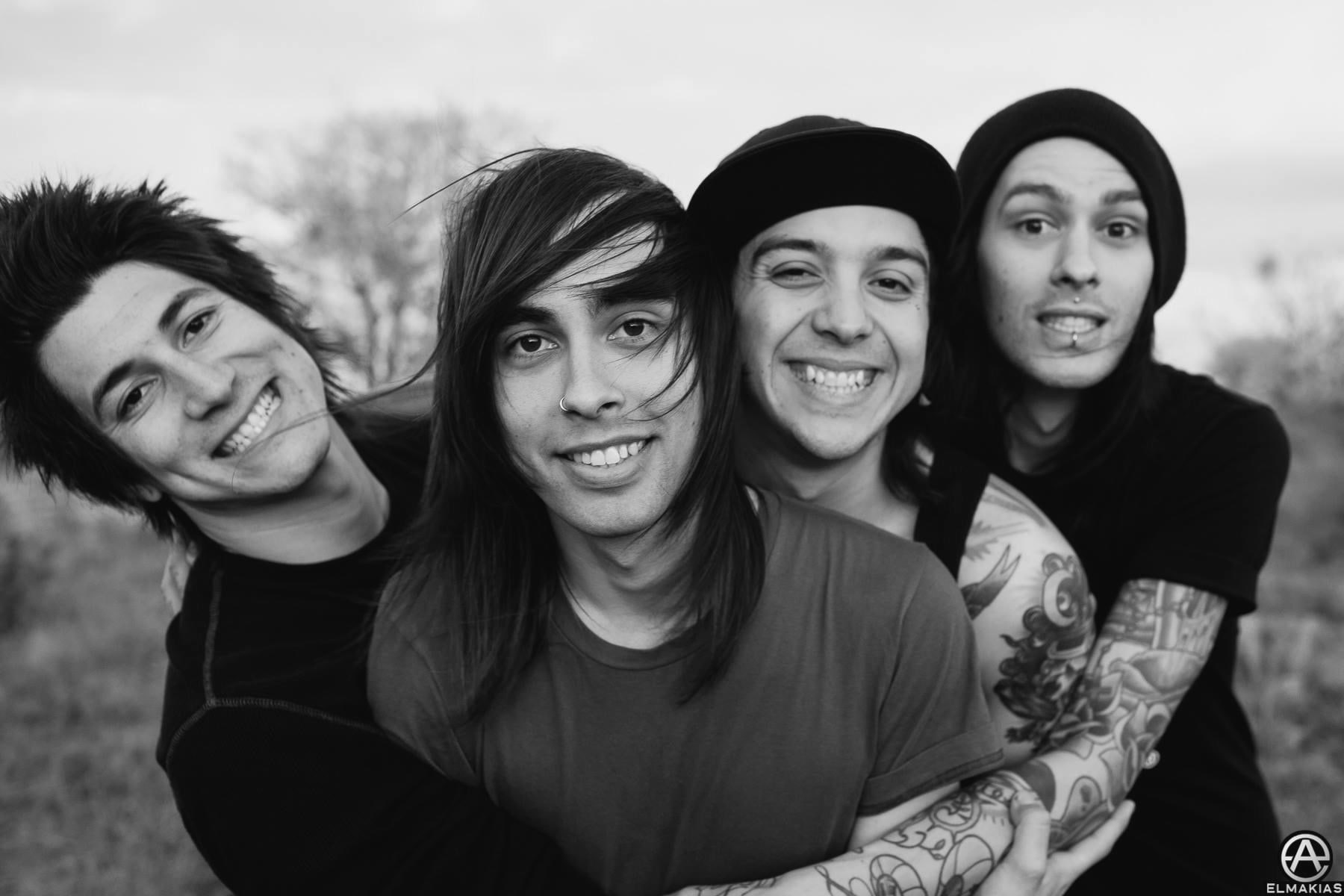 pierce the veil, bonding, group of people, togetherness, lifestyles, people, emotion, arm around, friendship, real people, happiness, young adult, looking at camera, HD Wallpaper