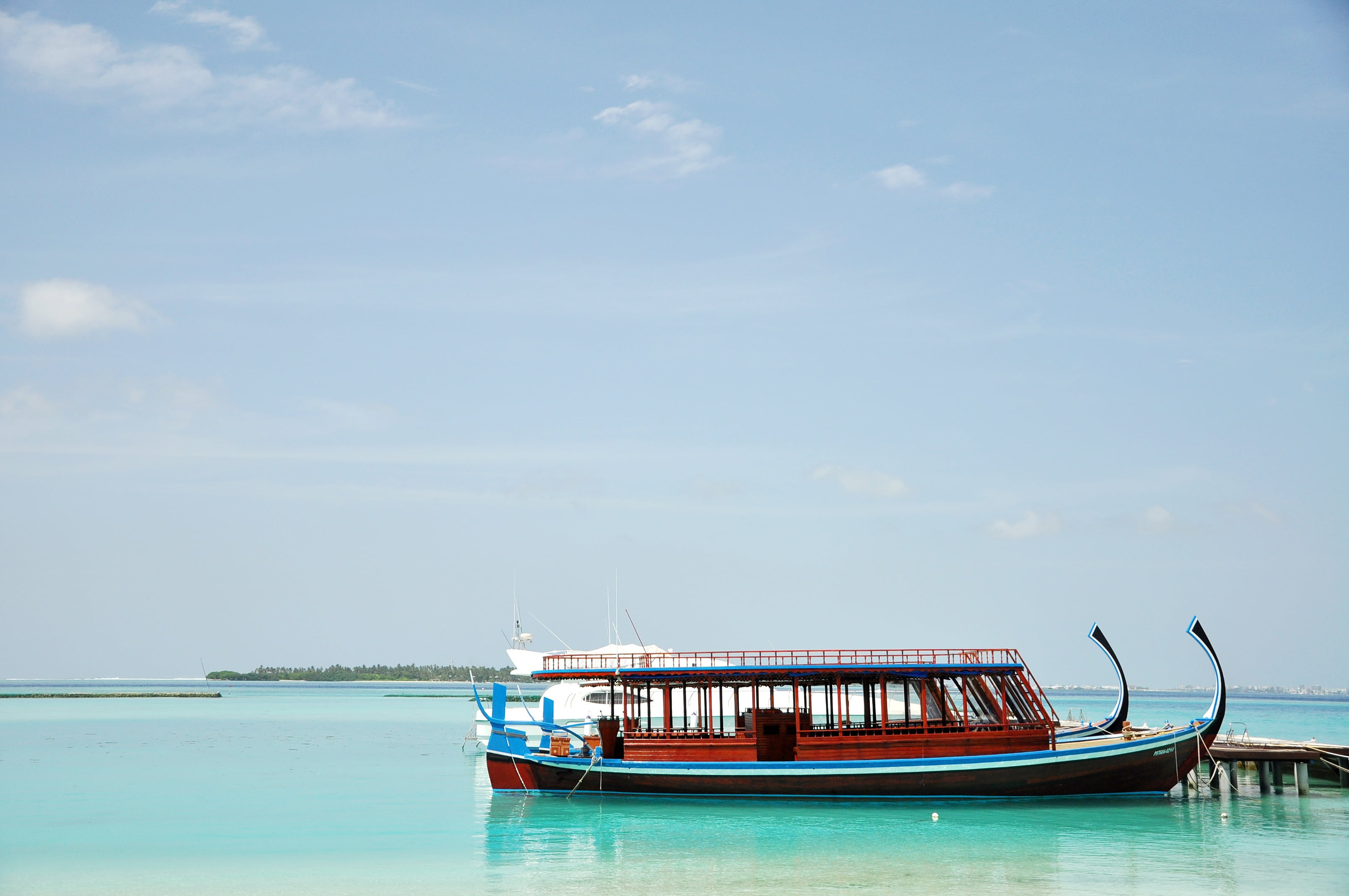 full moon island, scenics - nature, water, outdoors, wooden, waterfront, body, nature, nautical vessel, passenger craft, dhonis, beauty in nature, cloud - sky, HD Wallpaper