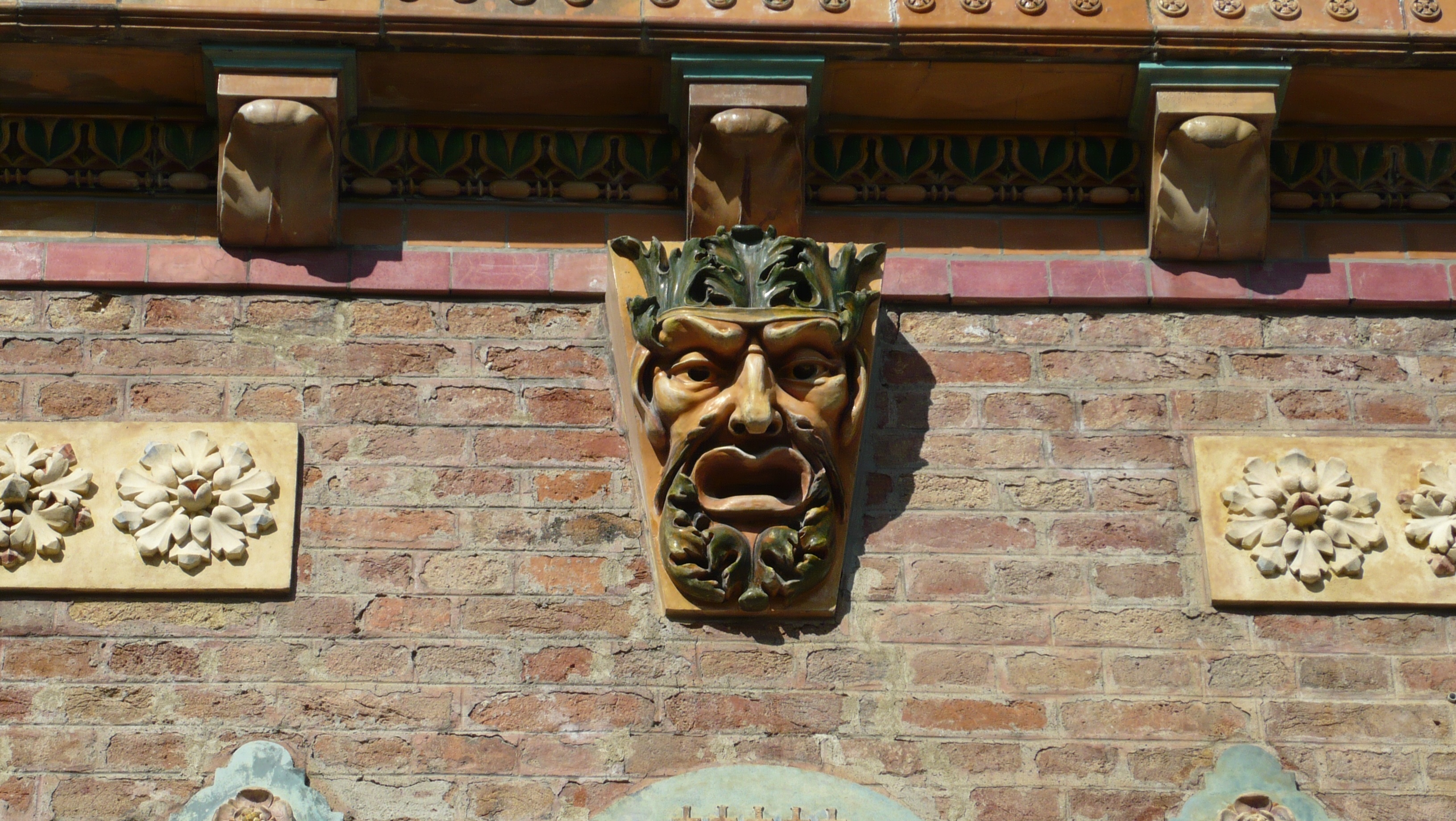carving - craft product, zsolnay cultural quarter, close-up, building exterior, wall - building feature, no people, representation, craft, building, ornament, HD Wallpaper