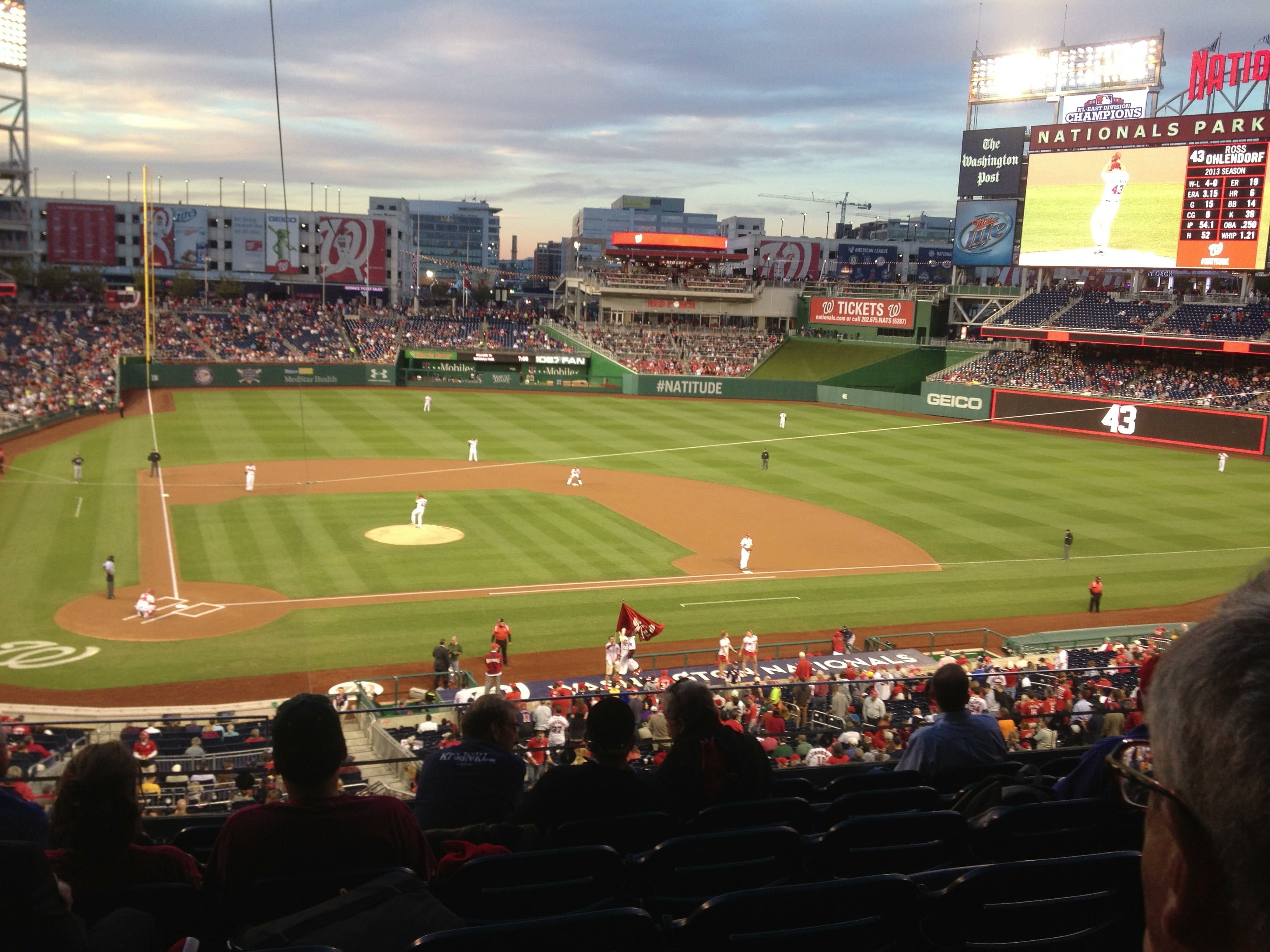 men, going, adult, america, match, major league baseball, american, women, mlb, watching, large group of people, real people, leisure activity, playing field, HD Wallpaper