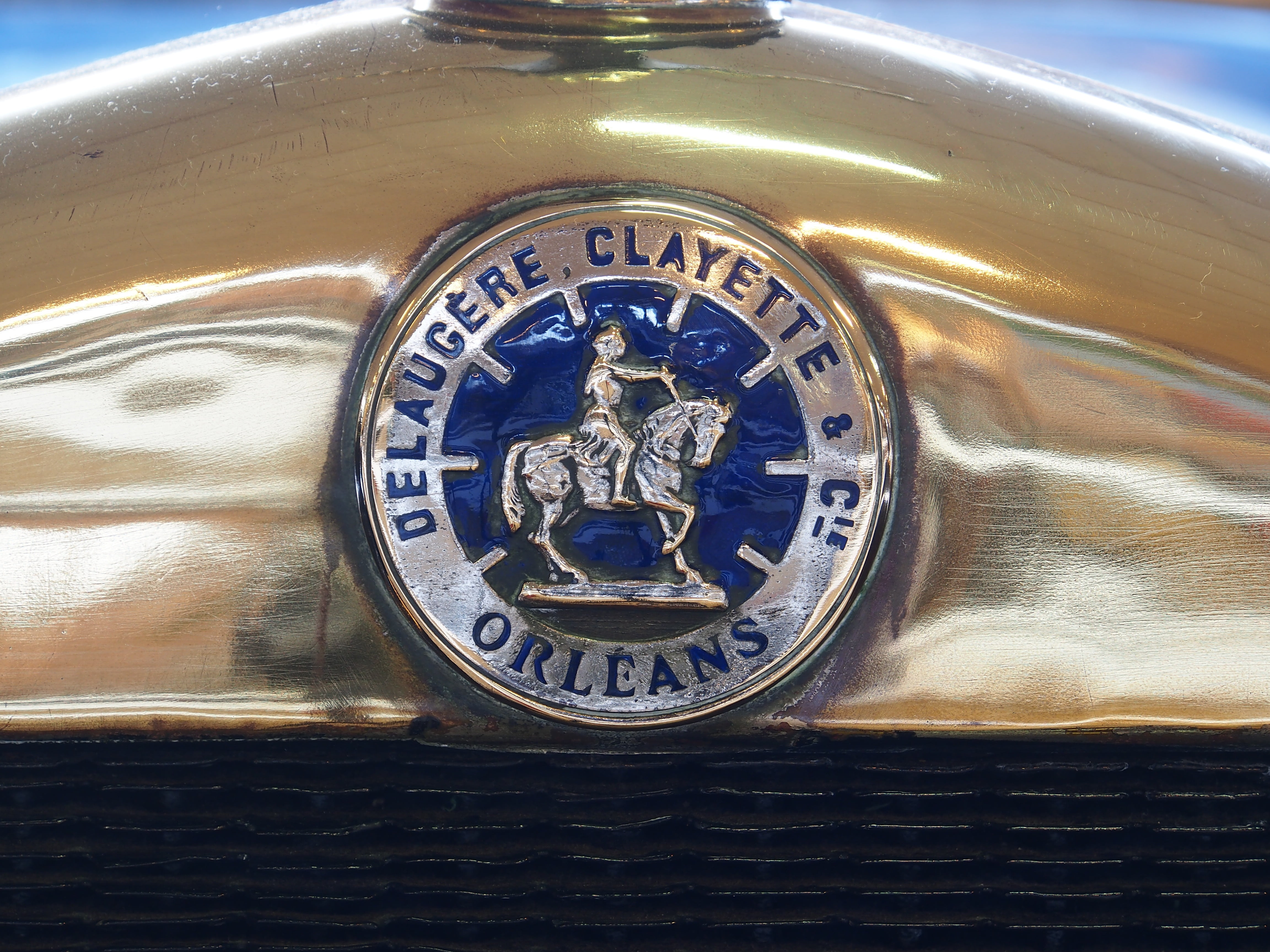 delaugere, day, number, no people, automobile, pocket watch, watch, classic, roman, metal, shape, logo, badge, nostalgia, antique, car, clock face, clock, HD Wallpaper