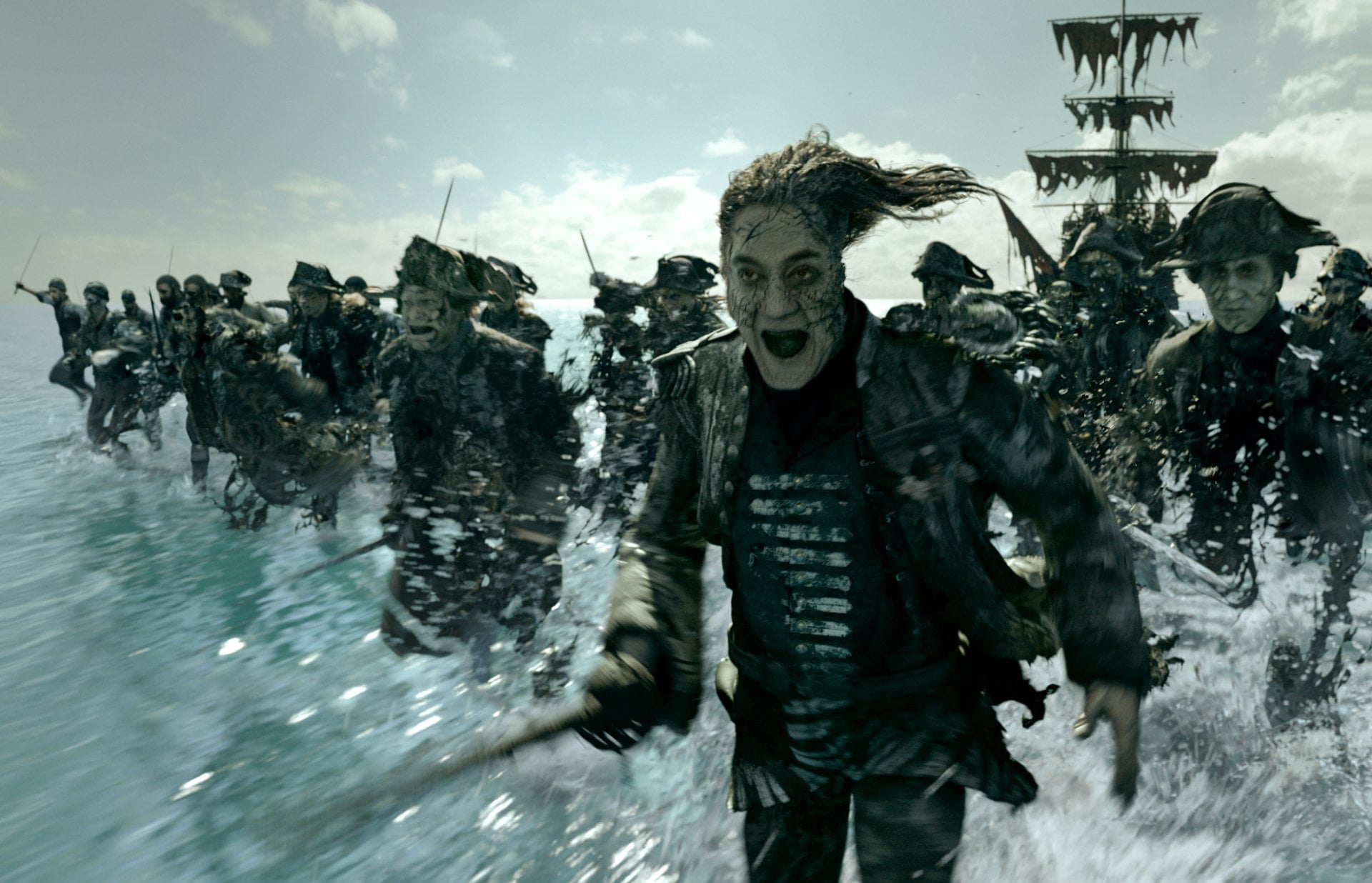 lifestyles, sky, young adult, Javier Bardem, young men, Pirates Of The Caribbean: Dead Men Tell No Tales, real people, uniform, nature, men, Movie, front view, HD Wallpaper