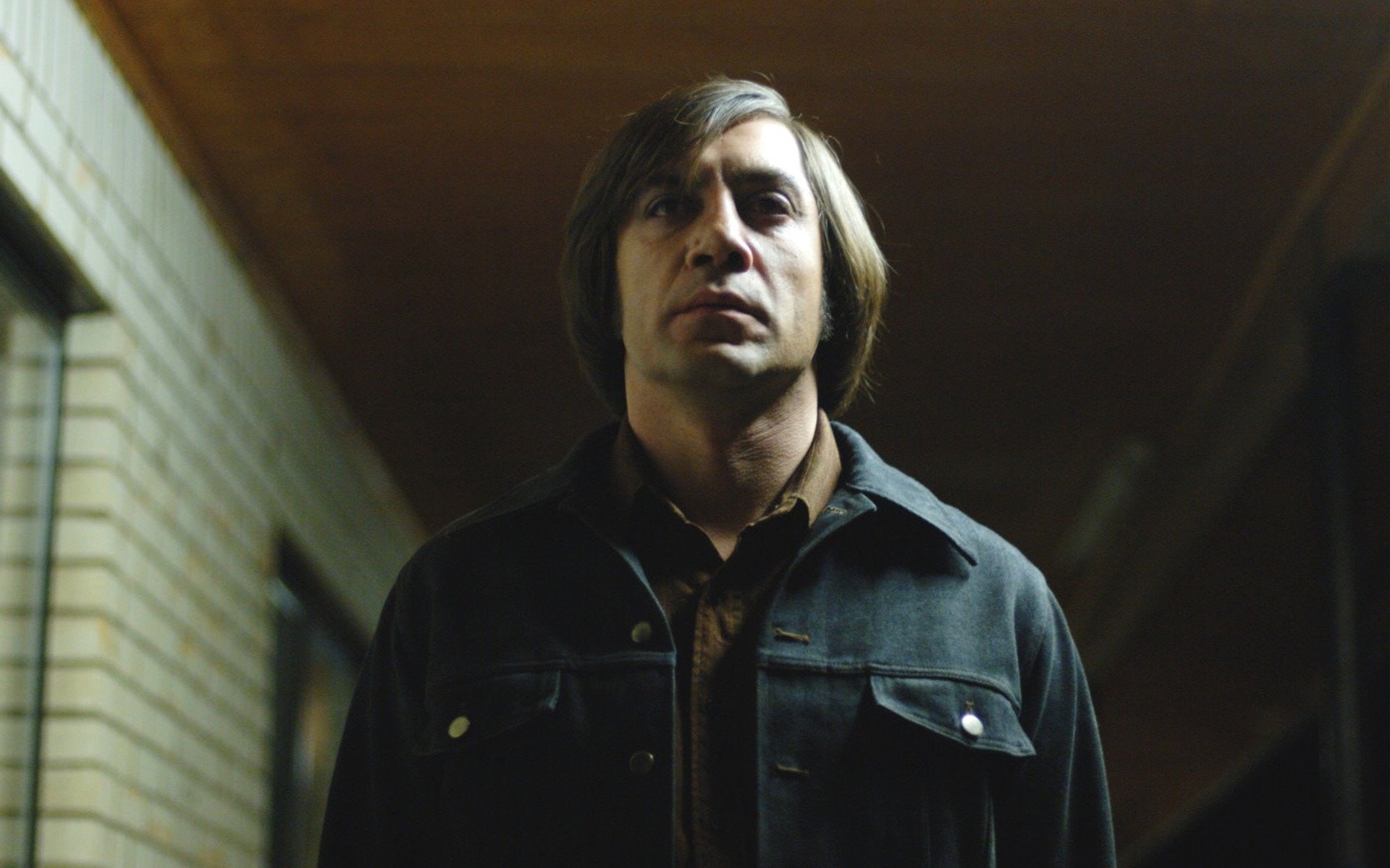 architecture, casual clothing, Javier Bardem, indoors, 1080P, hood - clothing, portrait, looking, headshot, social issues, serious, adult, front view, HD Wallpaper