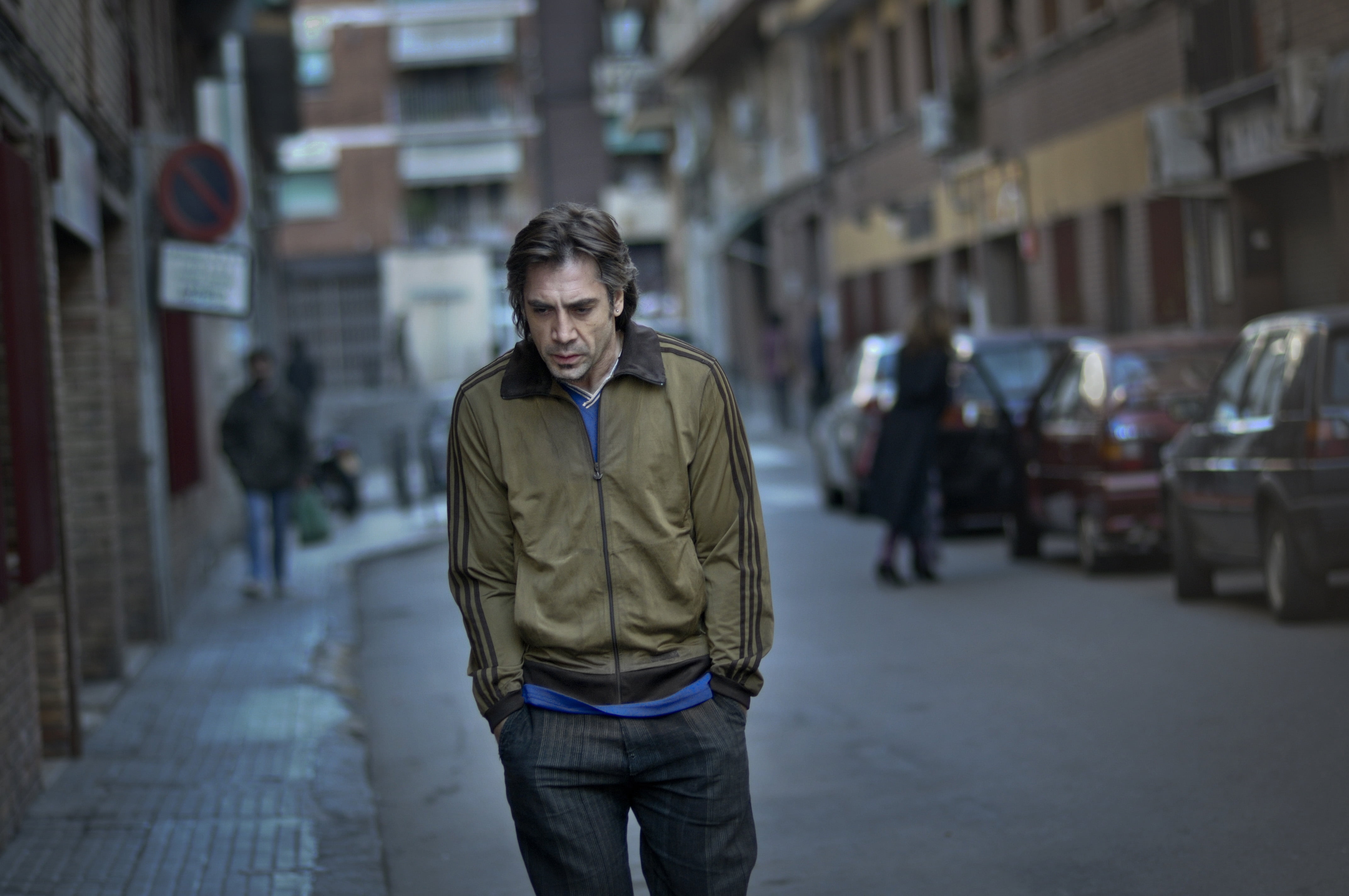 car, serious, building exterior, warm clothing, male Beauty, beard, confidence, javier bardem, one Young Man Only, men, adults Only, brunette, man, looking At Camera, HD Wallpaper