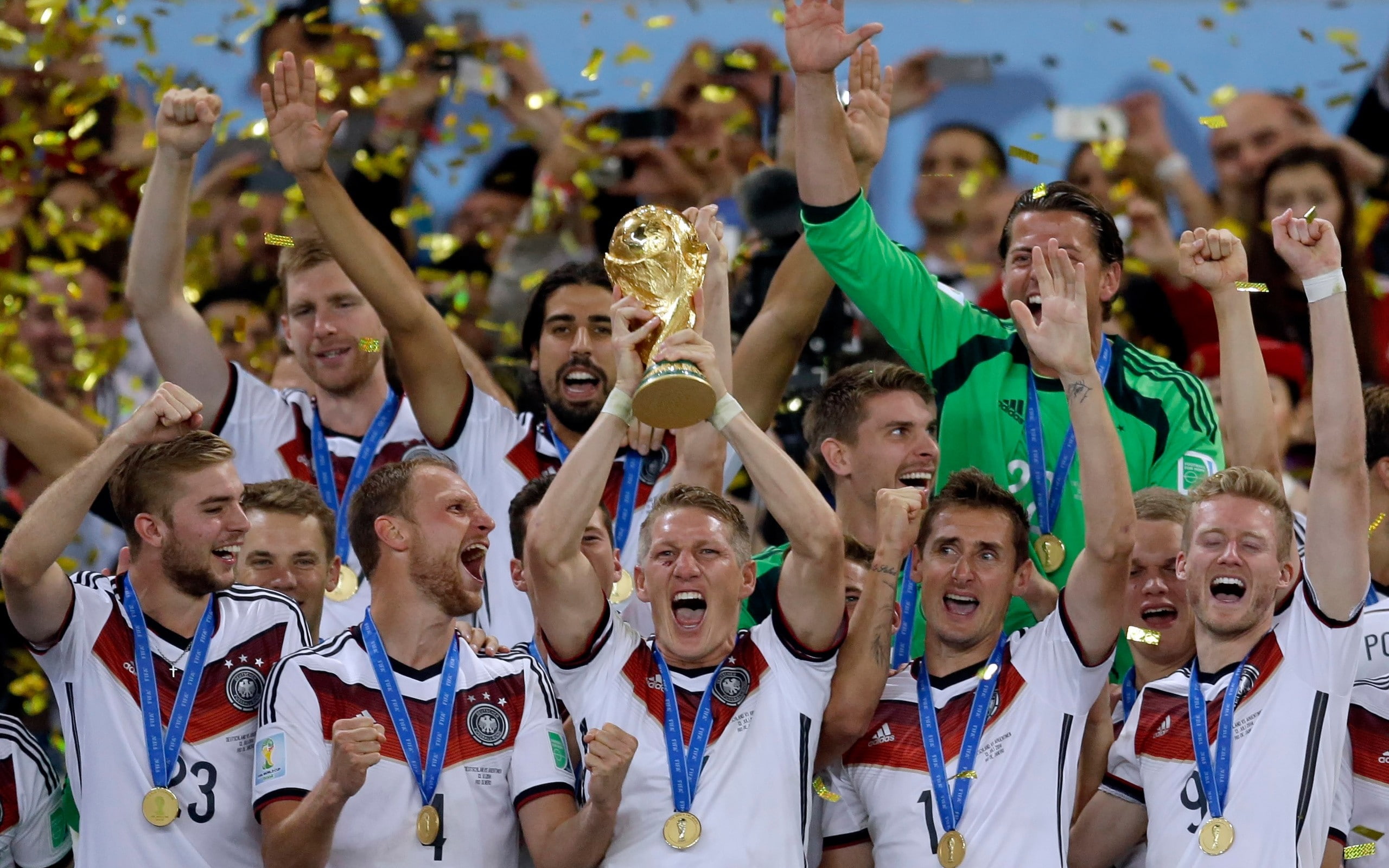 footballers, arms up, 2K, sports, Bastian Schweinsteiger, FIFA World Cup, soccer, Sami Khedira, André Schürrle, Germany, HD Wallpaper