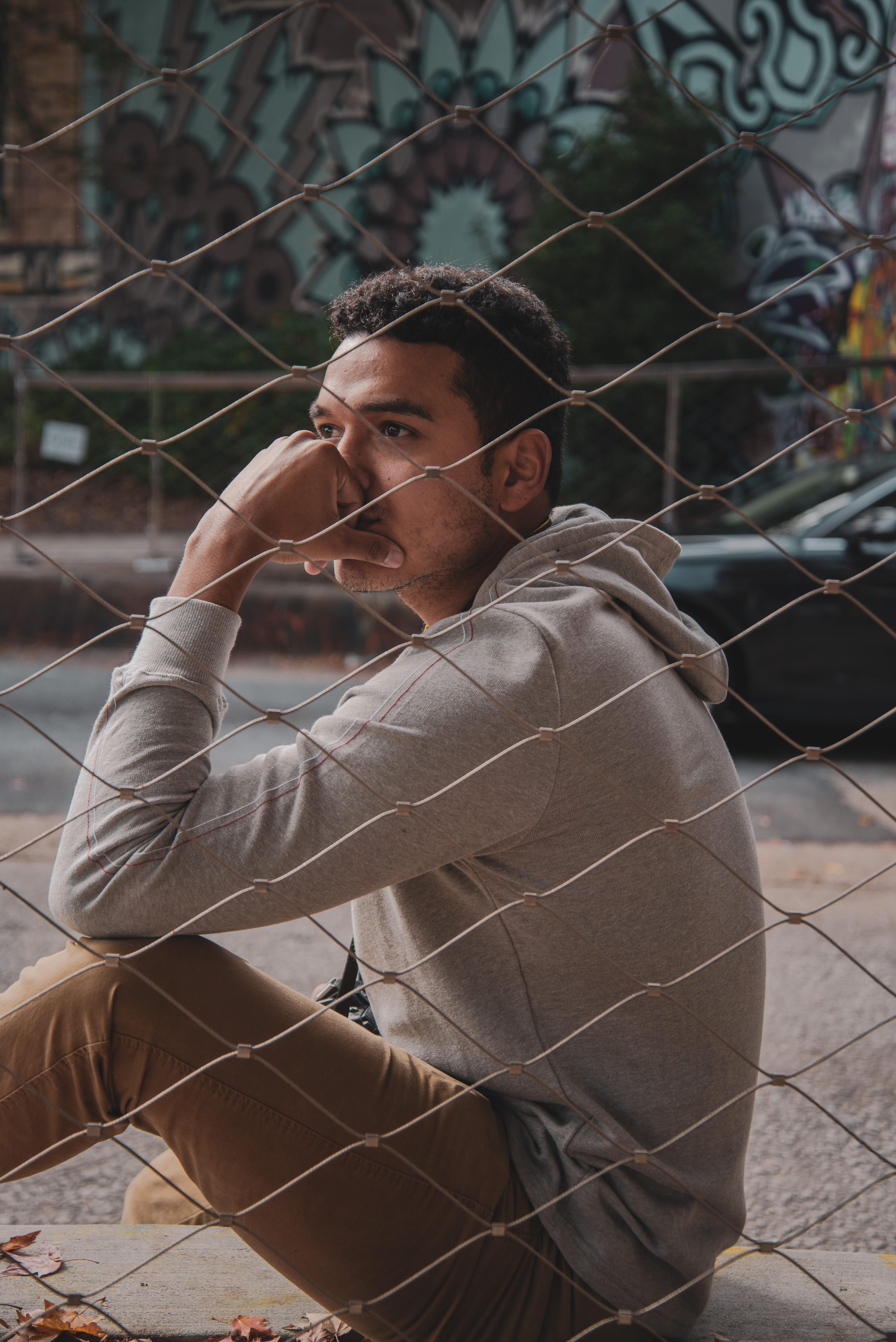 young adult, man, real people, three quarter length, atl, warm clothing, men, 5K, leisure activity, atlantum, casual clothing, eric, fence, nature, krog street, Phone HD Wallpaper