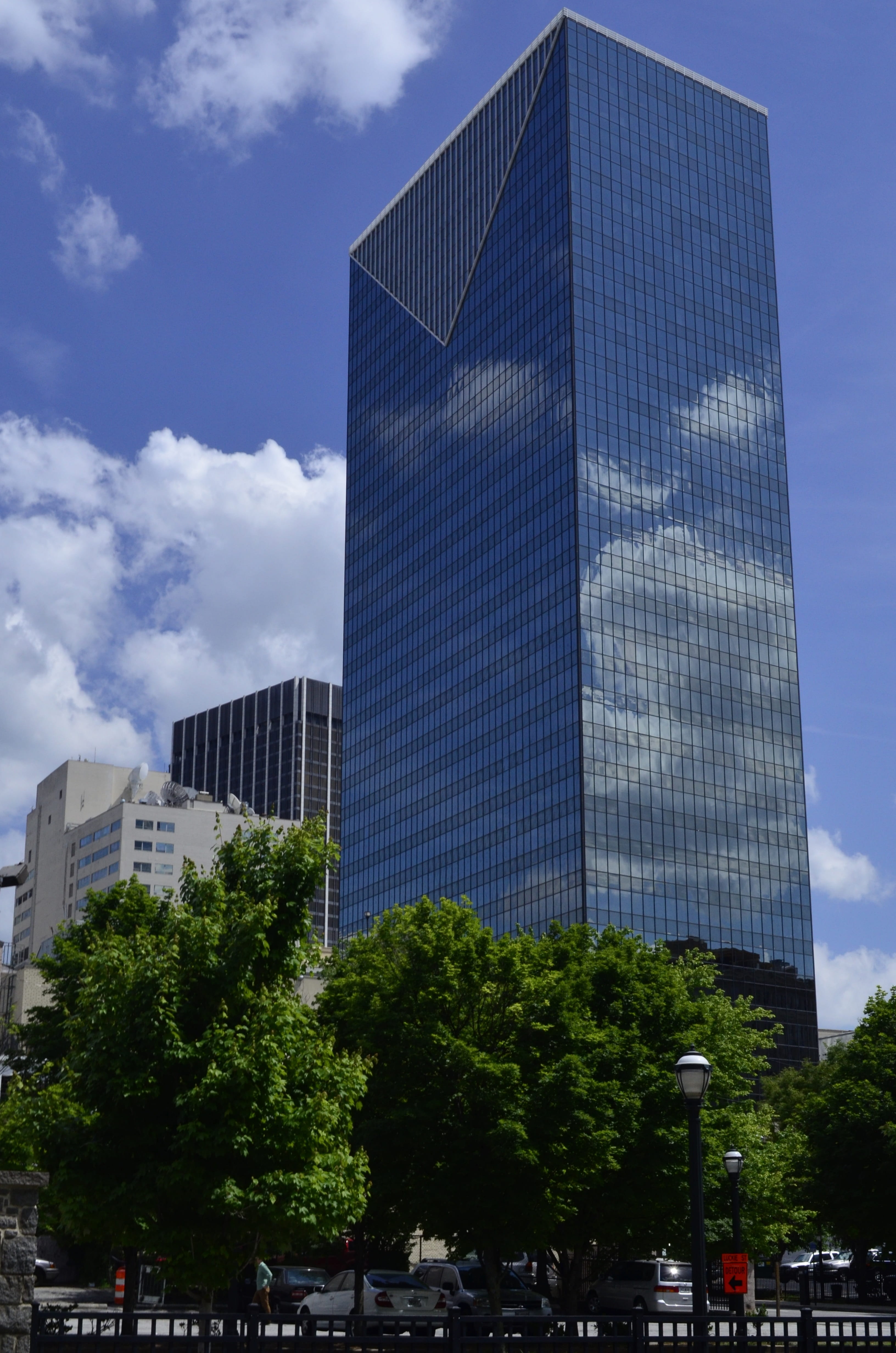 skyscrapers, city, building exterior, downtown, nature, building, day, georgia, glass - material, office, cloud - sky, atlanta, built structure, low angle view, Phone HD Wallpaper