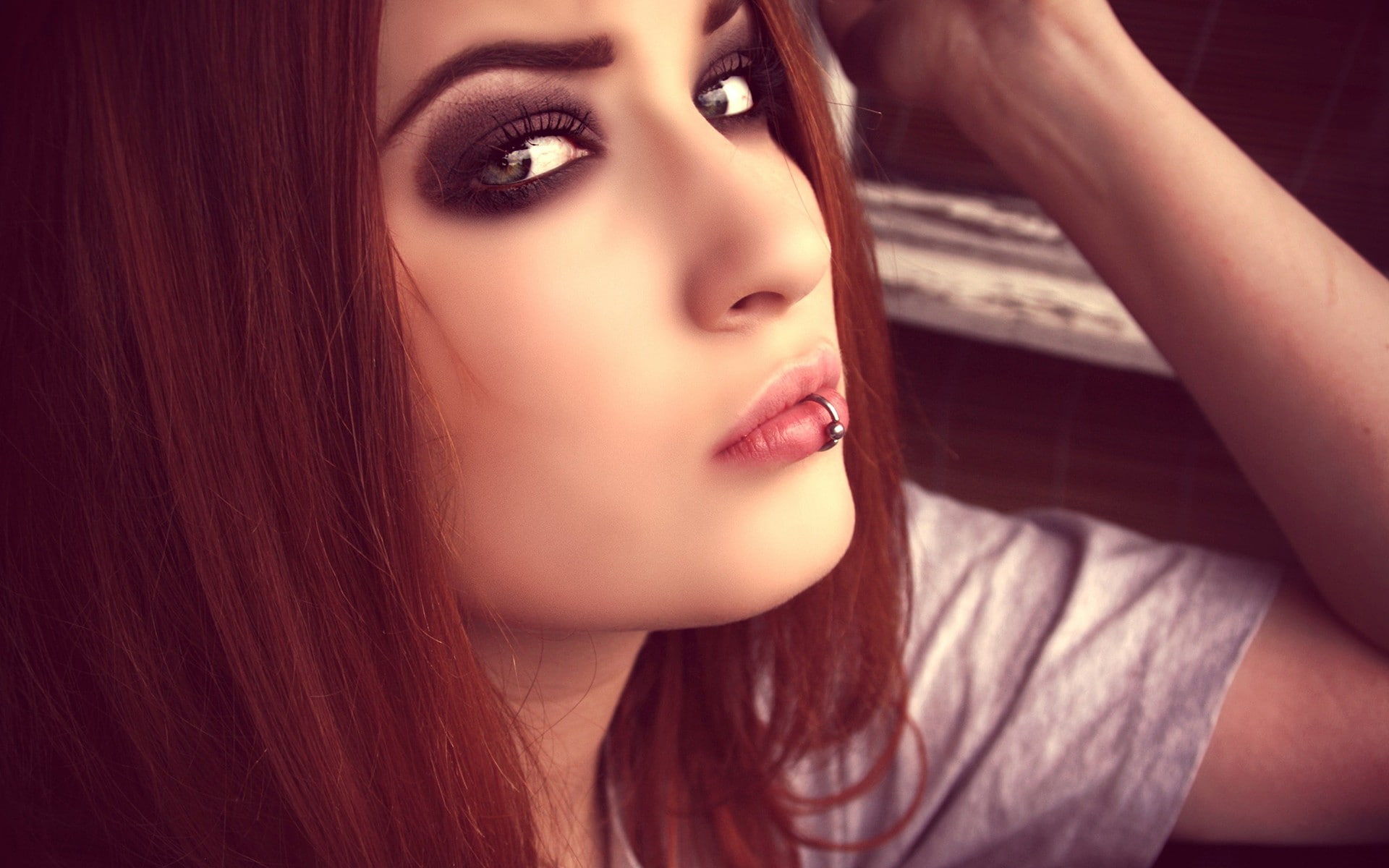 1080P, women, DeviantArt, Niky Von Macabre, lolina green, model, BloodViktoria, makeup, pierced lip, bloodsuccubus, redhead, HD Wallpaper
