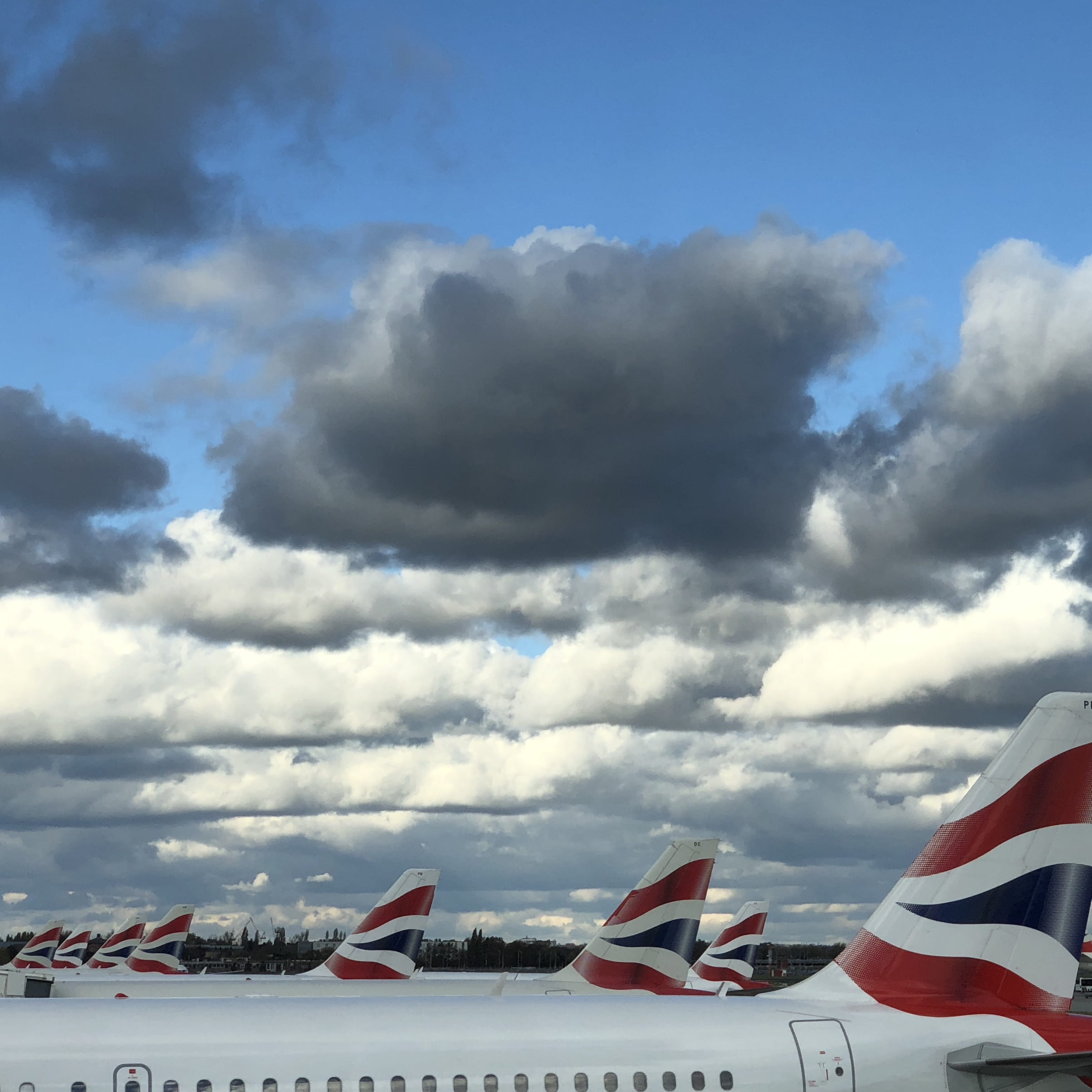 longford, transportation, terminal 5 departures near gate 18 heathrow airport, airplane, flying, united kingdom, flag, sky, day, no people, architecture, Phone HD Wallpaper