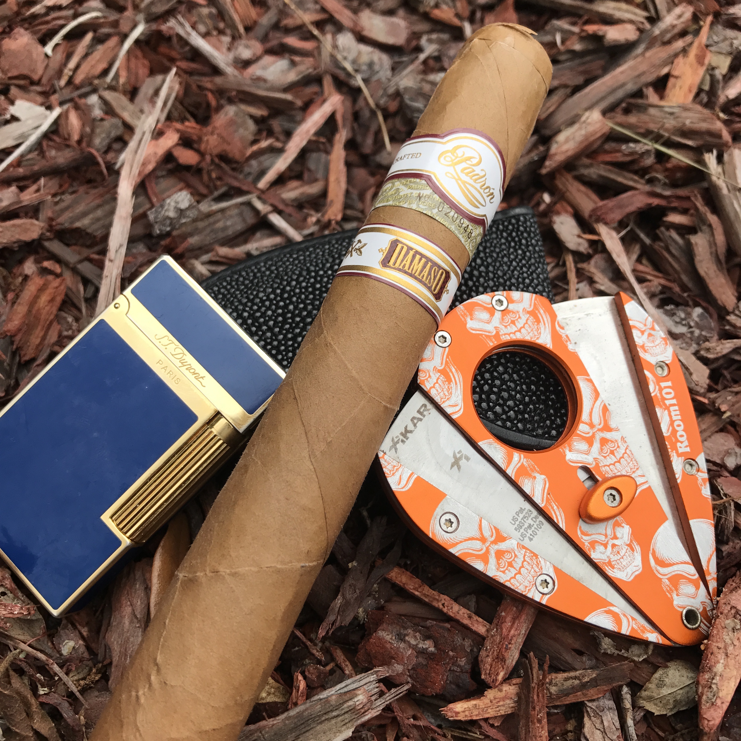 2K, cigar, dupont, high angle view, nature, wood - material, padron damaso, abandoned, land, old, real people, padron, creativity, smoke, sunlight, xikar, Phone HD Wallpaper
