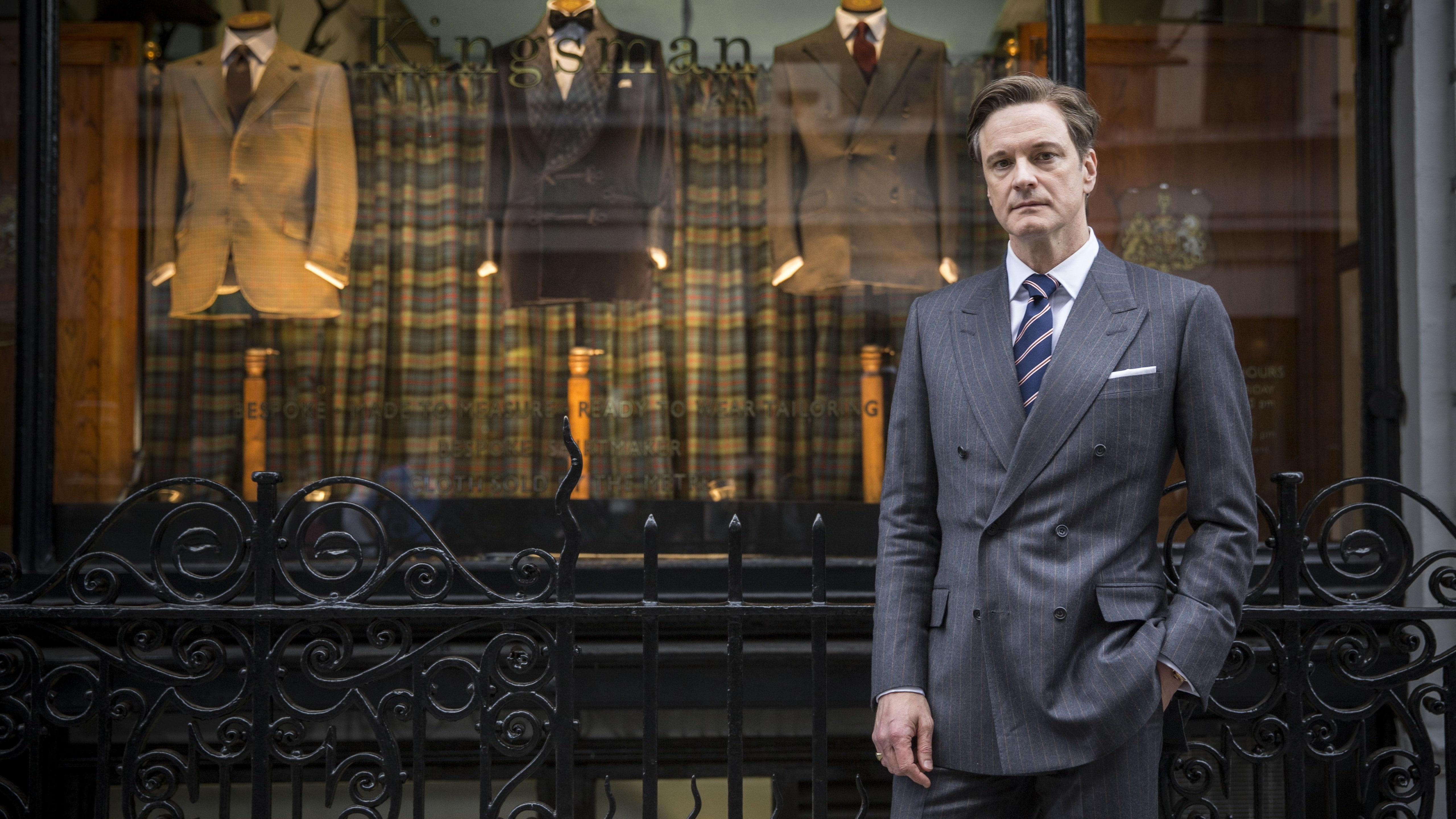 jacket, man, lapel, 5K, Colin Firth, peaked, metal, standing, gray, suit, black, fence, Kingsman: The Golden Circle, front, 6k, HD Wallpaper