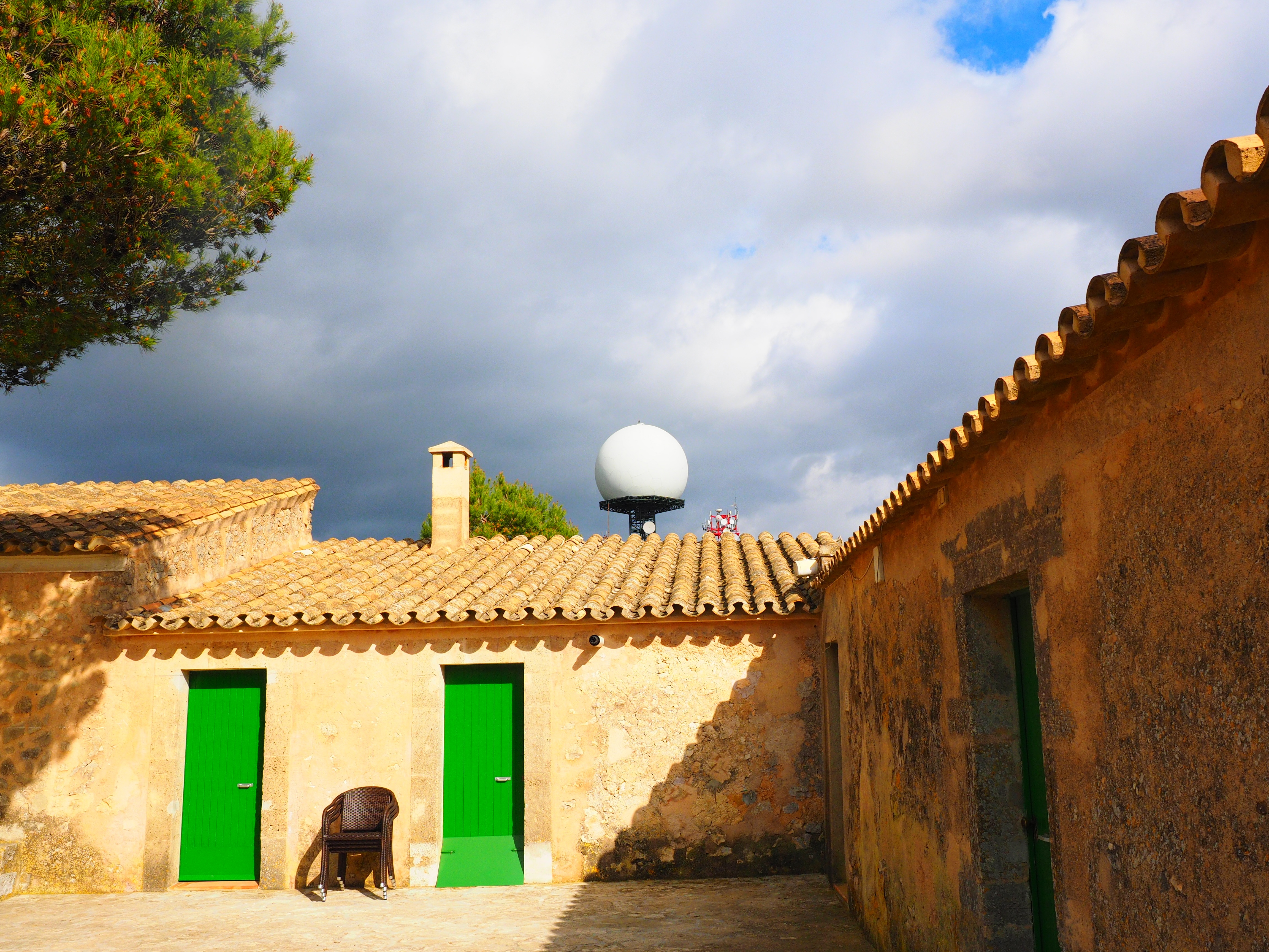 cura, 4K, dome, puig de randa, franciscan monastery, travel, mallorca, travel destinations, outdoors, courtyard, place of pilgrimage, building exterior, HD Wallpaper