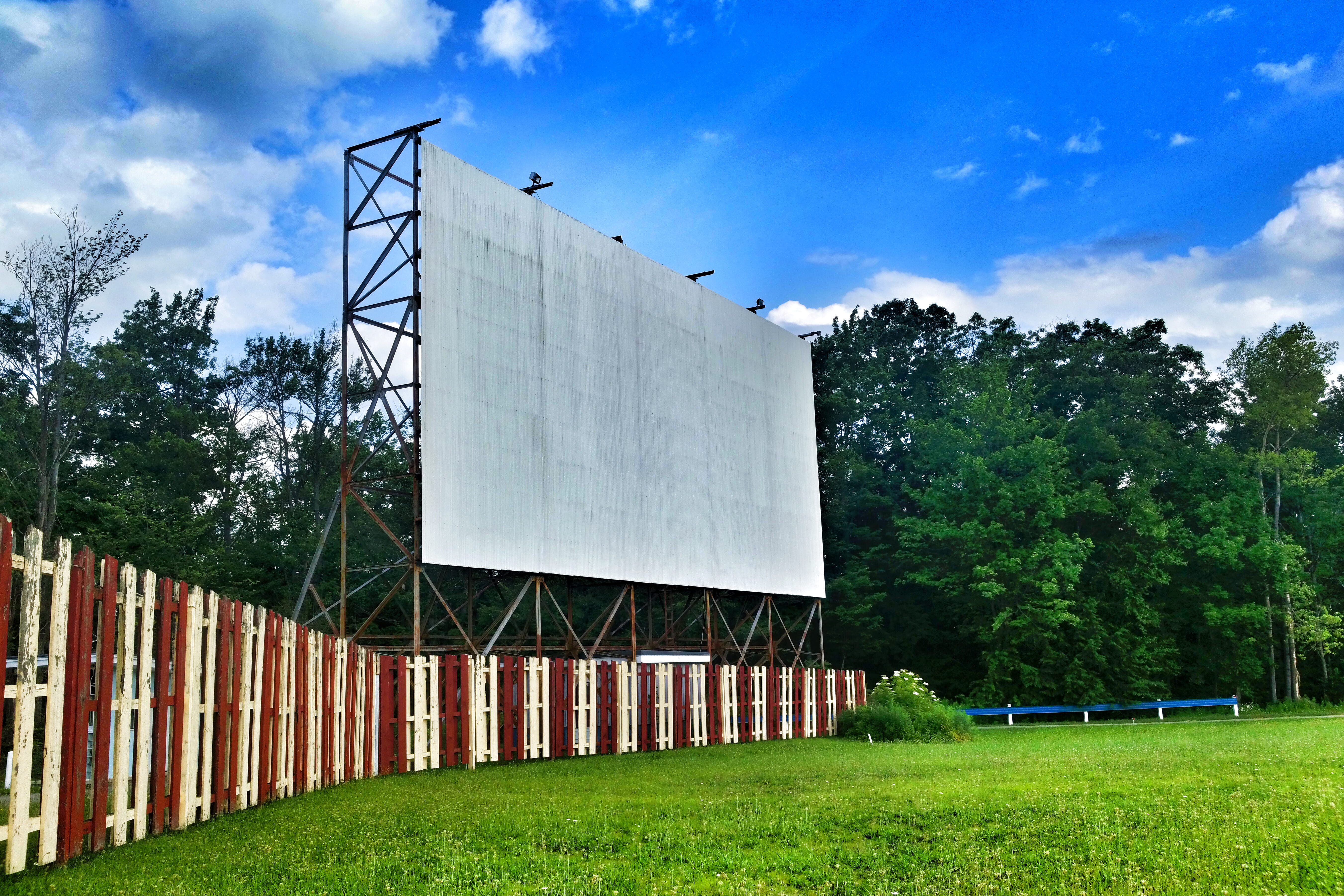 day, no people, fence, woodland, sport, grass, drive-in, united states, nature, building, architecture, art and craft, barrier, outdoors, sky, built structure, HD Wallpaper