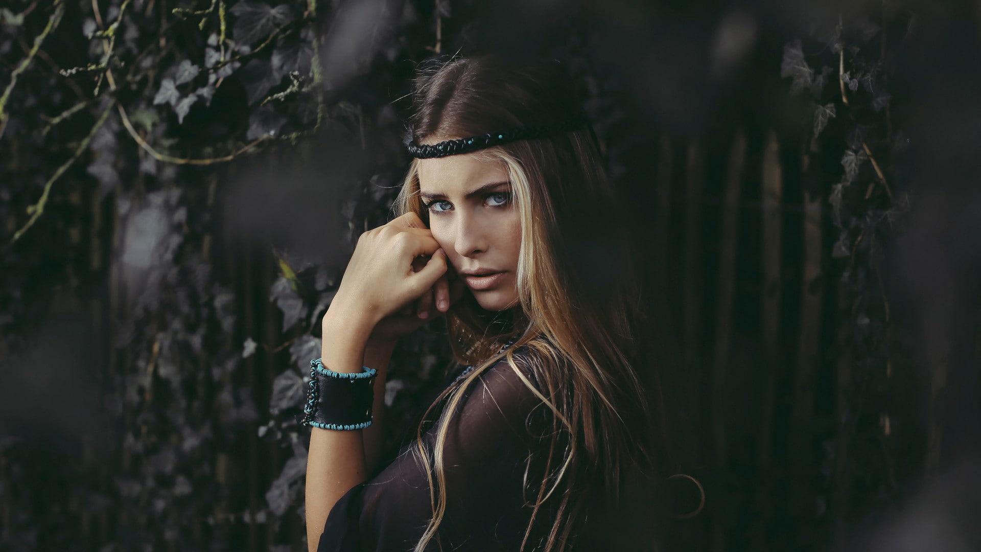 fence, looking at viewer, blurred, black tops, blonde, Camille Rochette, portrait, blue eyes, 1080P, women outdoors, headband, long hair, face, women, HD Wallpaper