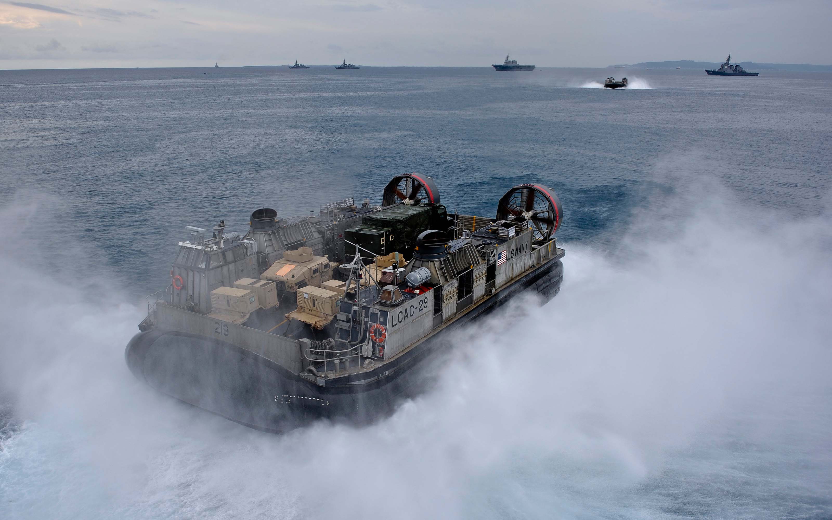 pillow, air, landing, squirt, sea., Navy, 2K, ship, hovercraft, HD Wallpaper