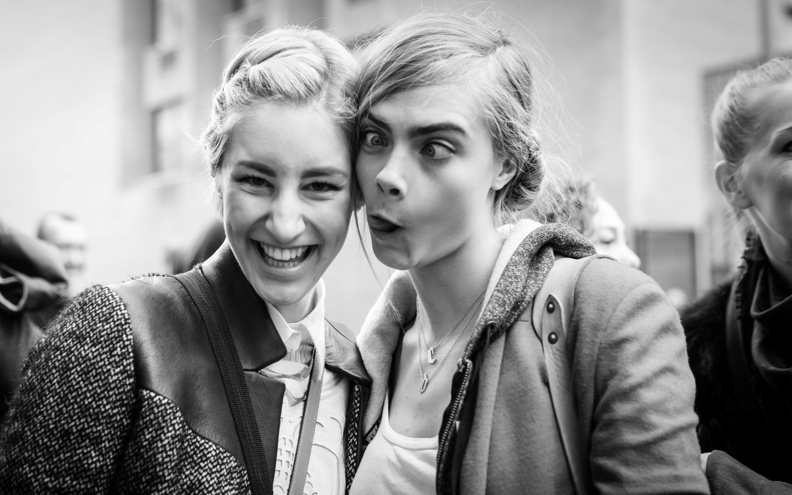 hairstyle, warm clothing, 2K, emotion, clothing, young adult, real people, portrait, monochrome, model, scarf, Cara Delevingne, lifestyles, people, focus on foreground, HD Wallpaper