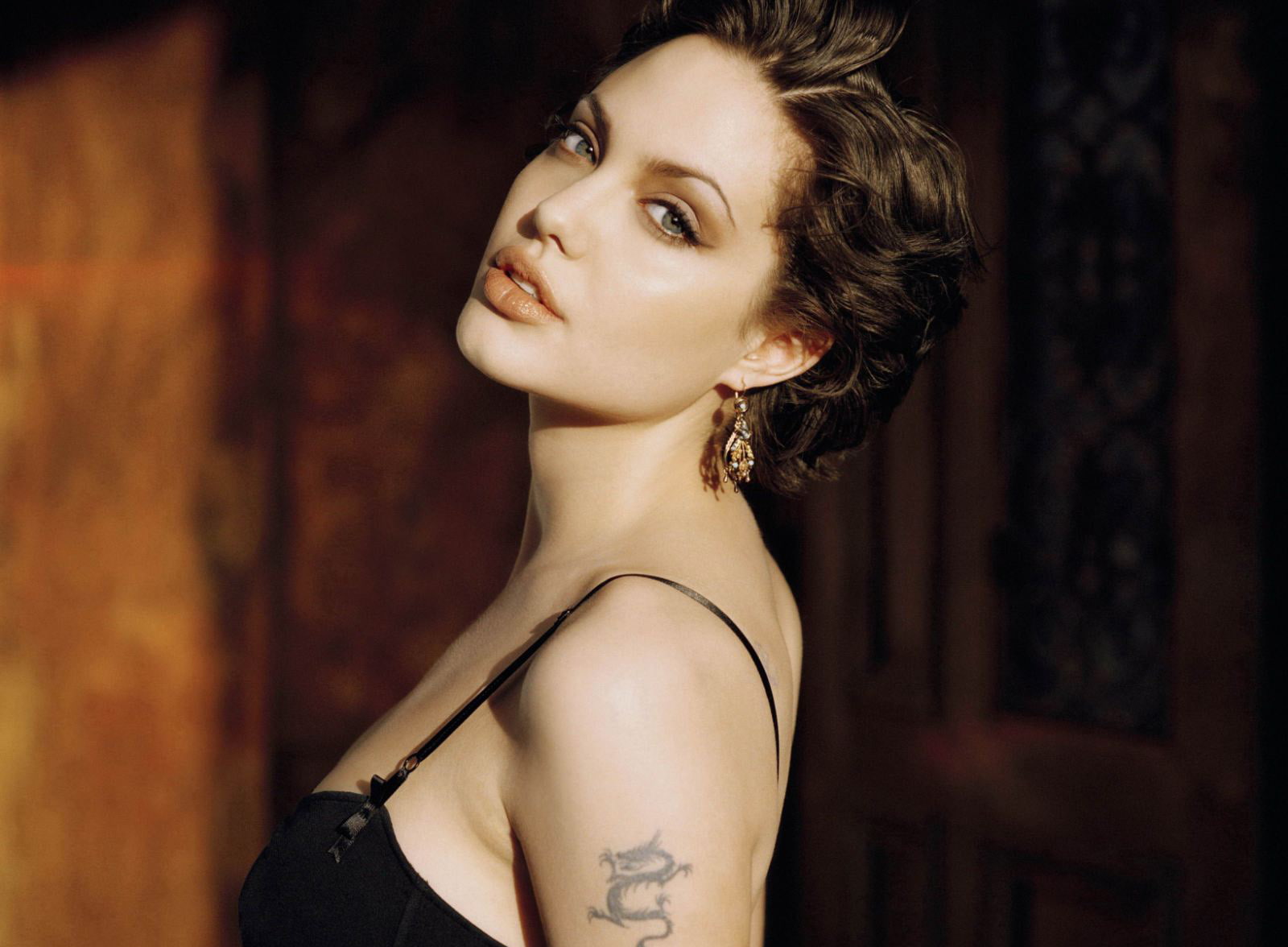 black, angelina, photoshoot, hot, 720P, jolie, HD Wallpaper