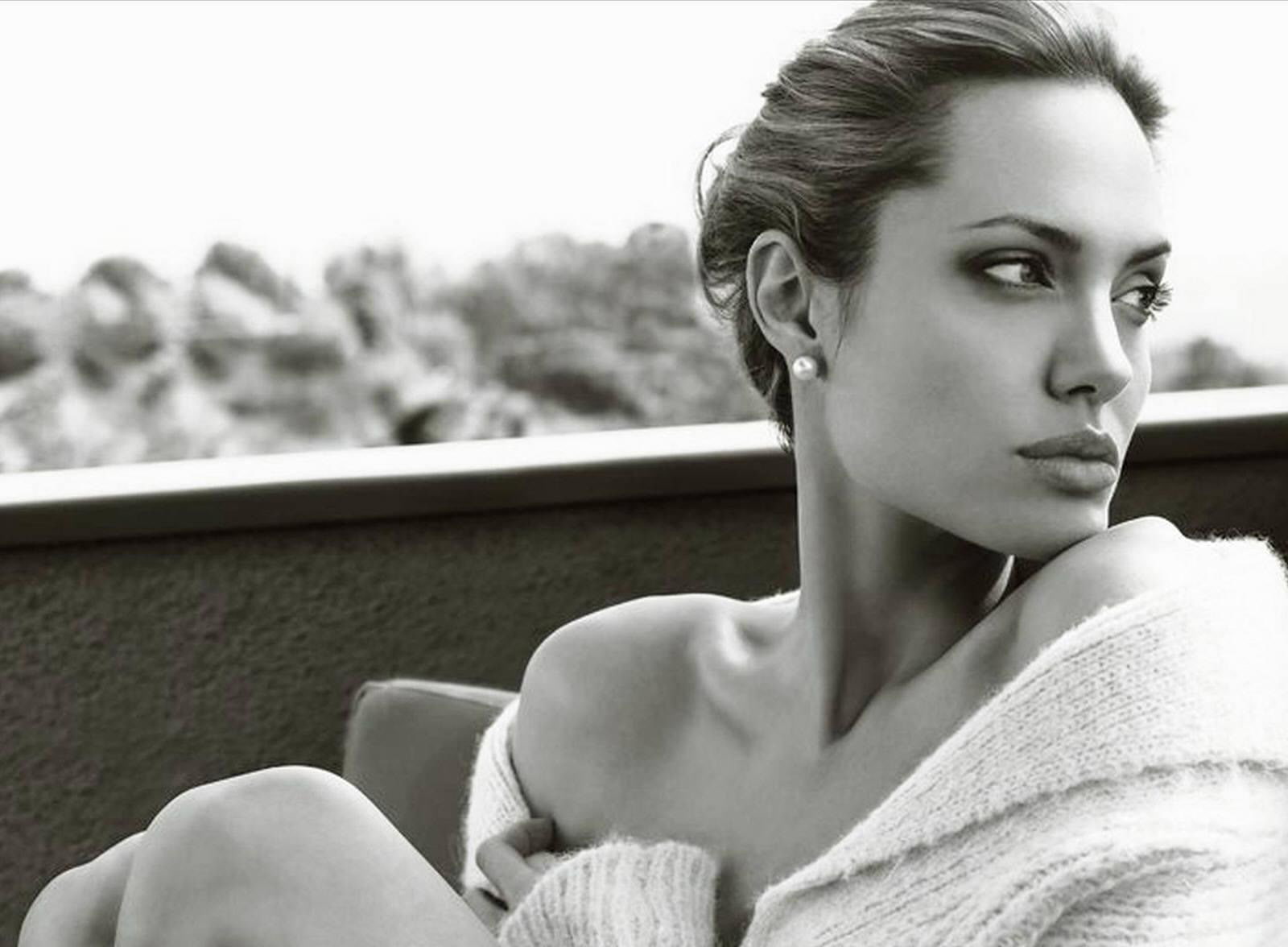 hot, angelina, black, white, 720P, jolie, photoshoot, HD Wallpaper