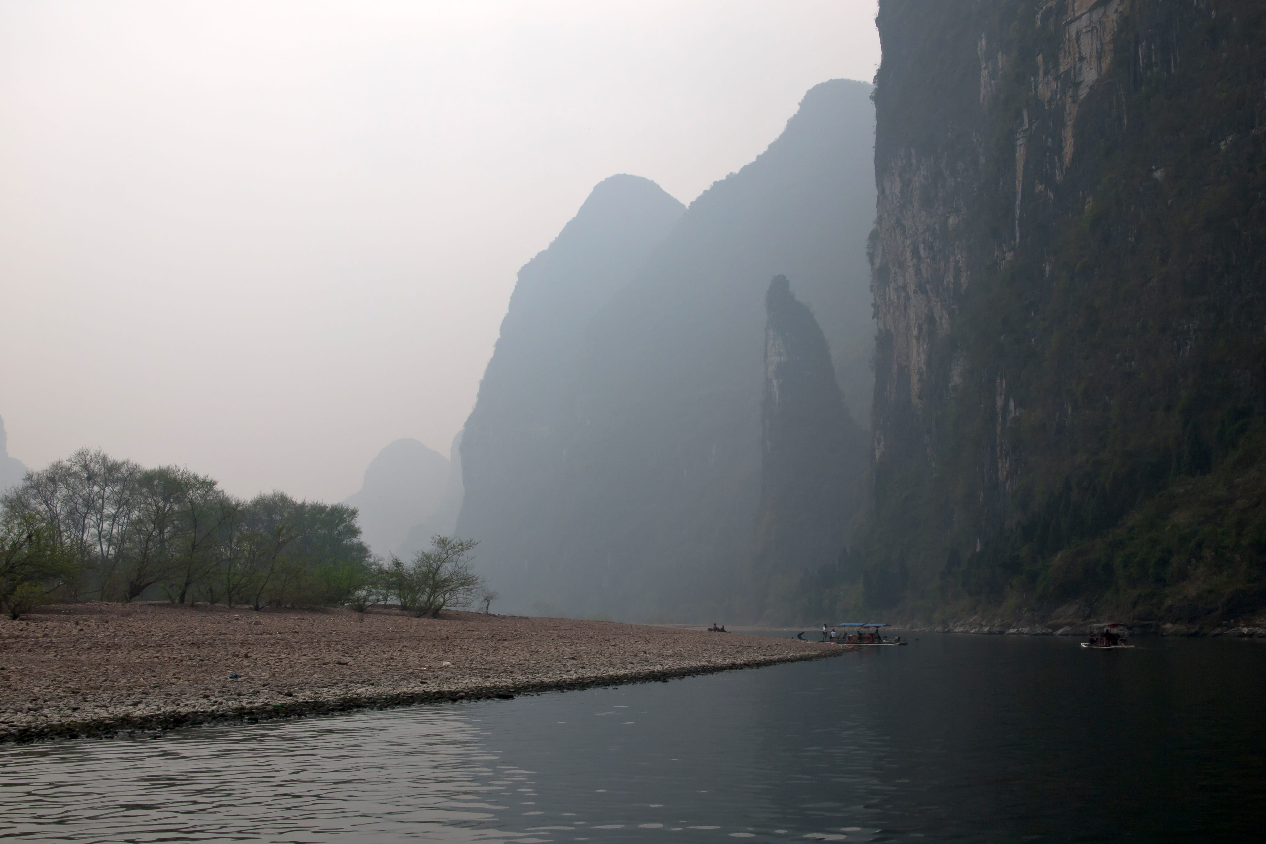 idyllic, tranquility, boat, mountains, waterfront, yangdixiang, outdoors, rock - object, non-urban scene, mist, tranquil scene, karsts, nature, water, guilin, HD Wallpaper