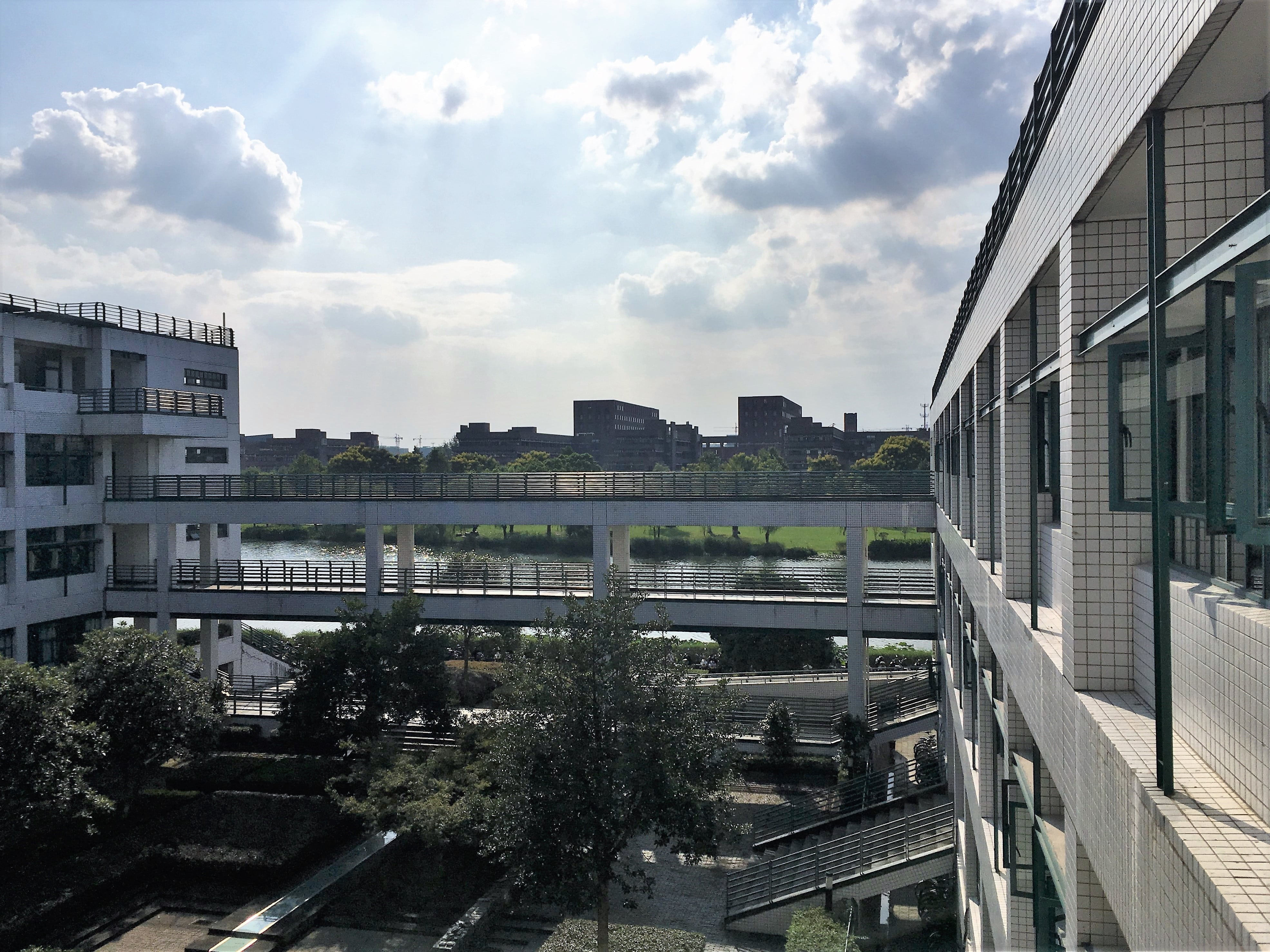 mode of transportation, teaching building, chinese universities, city, university, apartment, day, high angle view, hangzhou, sky, 4K, tree, building, HD Wallpaper