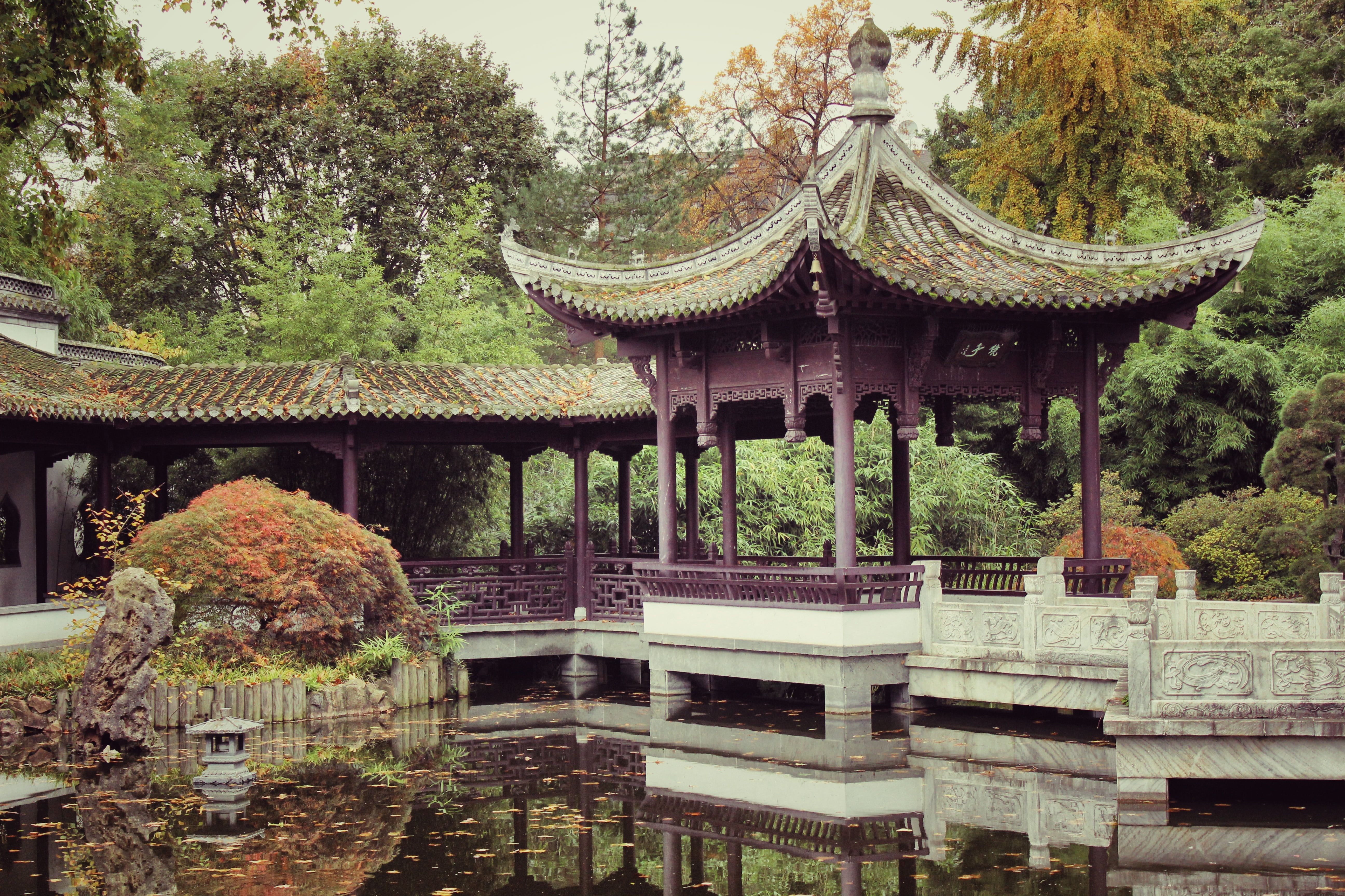 gazebo, pavilion, calm, building, day, building exterior, environment, lake, formal Garden, chinese Culture, green, famous Place, chinese, place of worship, HD Wallpaper