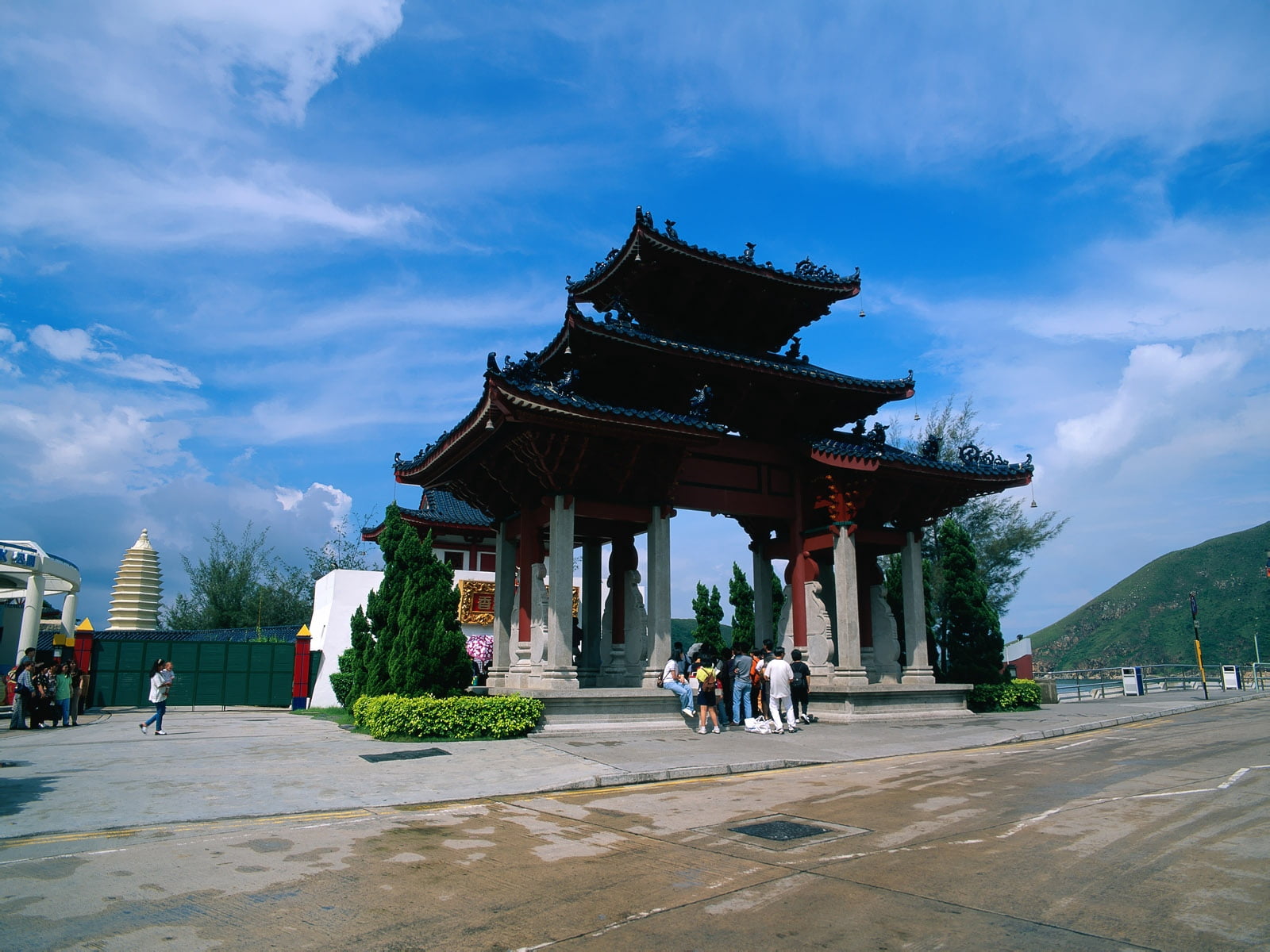 gate, group of people, architecture, cloud - sky, building, the Past, tourism, ancient, cultures, beijing, empire, history, japanese Culture, incidental people, HD Wallpaper
