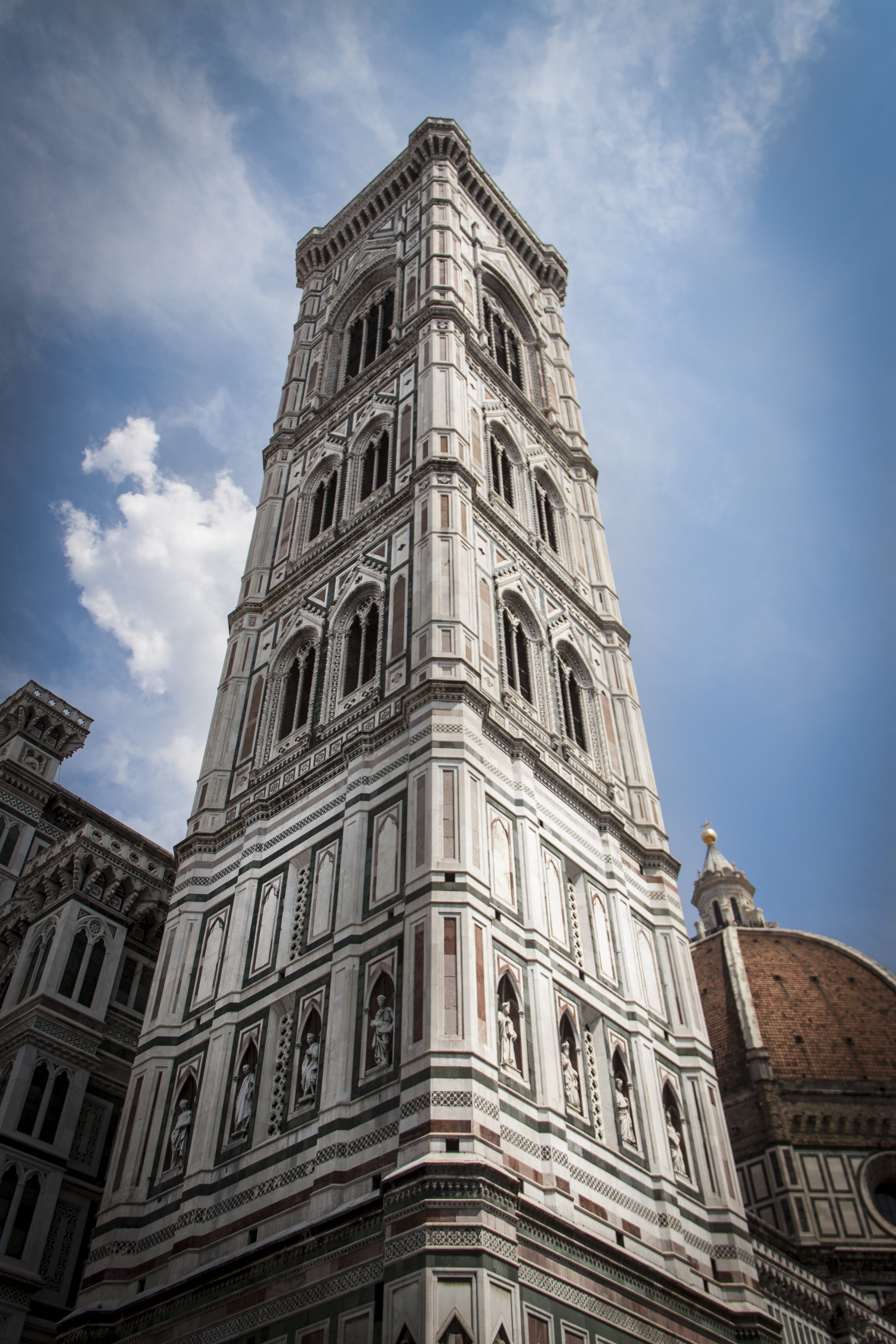 landmark, catholic, famous, the past, ancient, historic, day, outdoors, tuscany, religion, urban, travel, travel destinations, window, city, 4K, nature, Phone HD Wallpaper