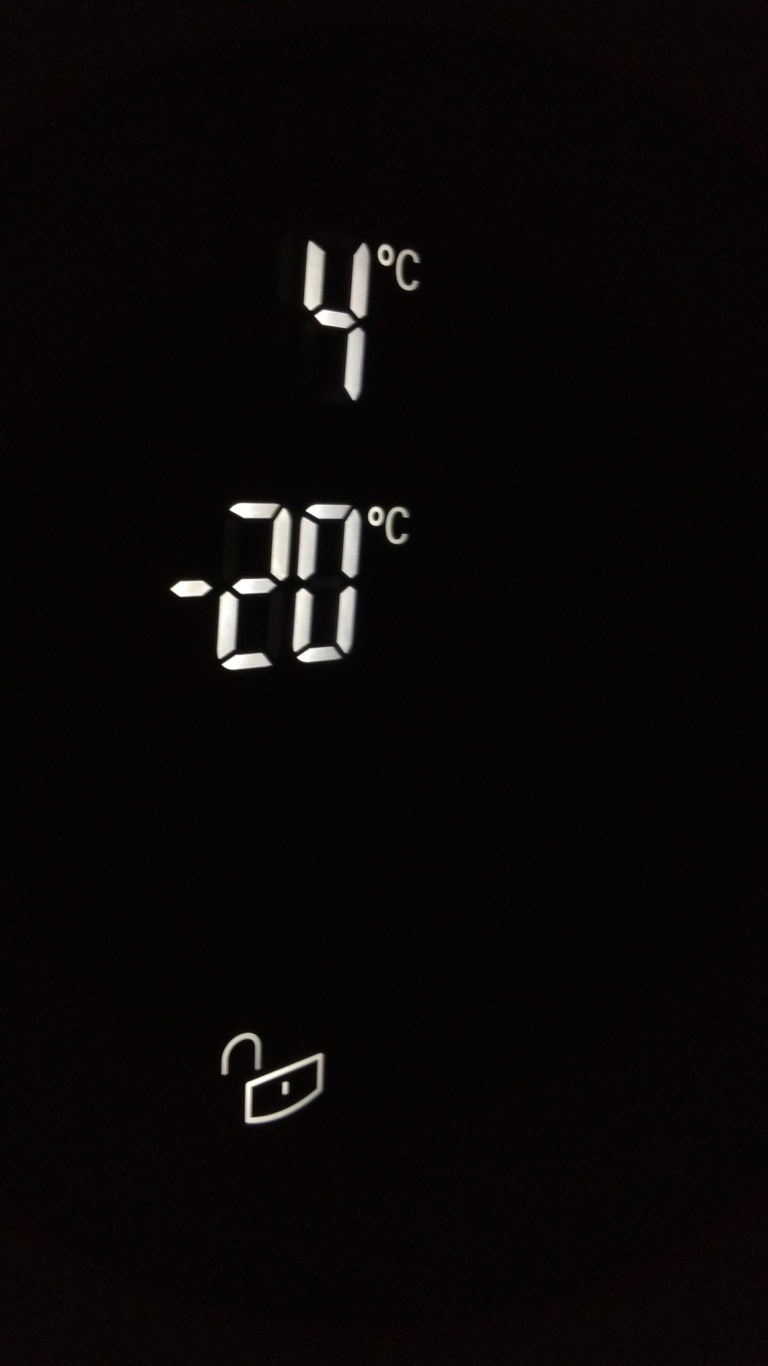 modern, electronics, symbol, display, night, 5K, close-up, number, illuminated, screen, black background, temperature, electronic, digital, time, sign, Phone HD Wallpaper