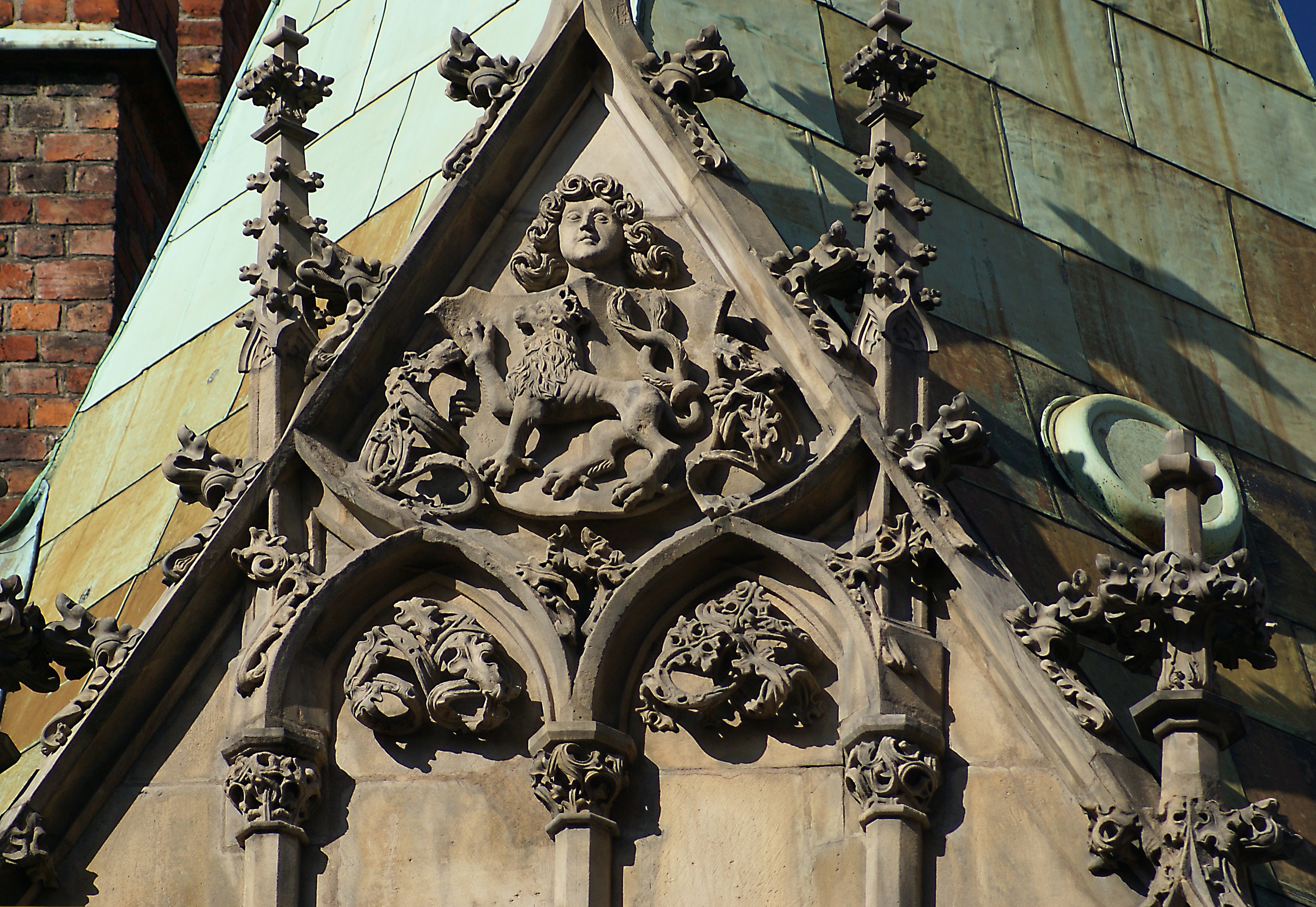 built structure, sculptures, building and construction, stone ornaments, human representation, roofing, openwork, 2K, place of worship, verdict, the past, HD Wallpaper