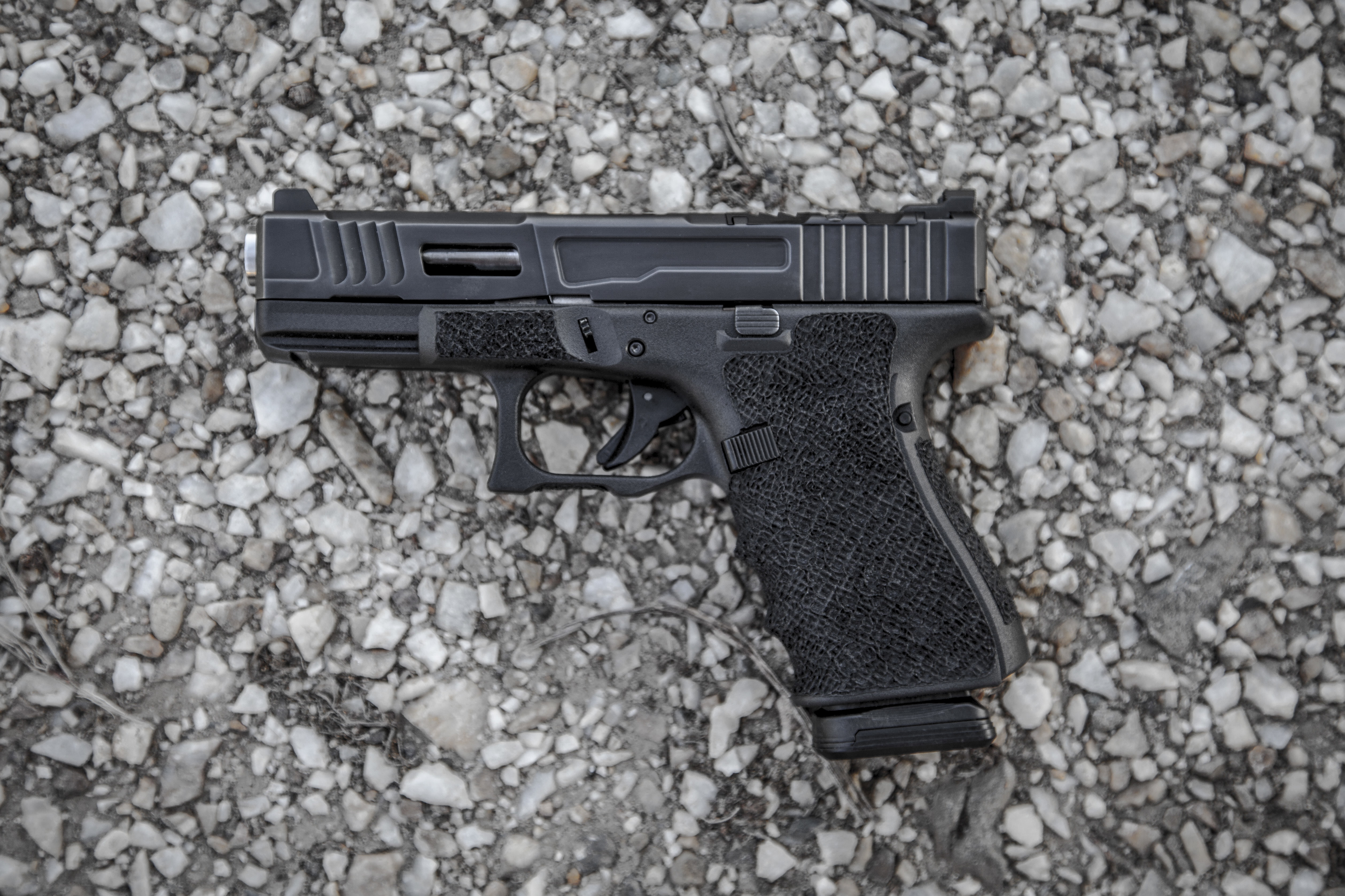 gravel, self-loading, gun, 4K, Glock 19, HD Wallpaper
