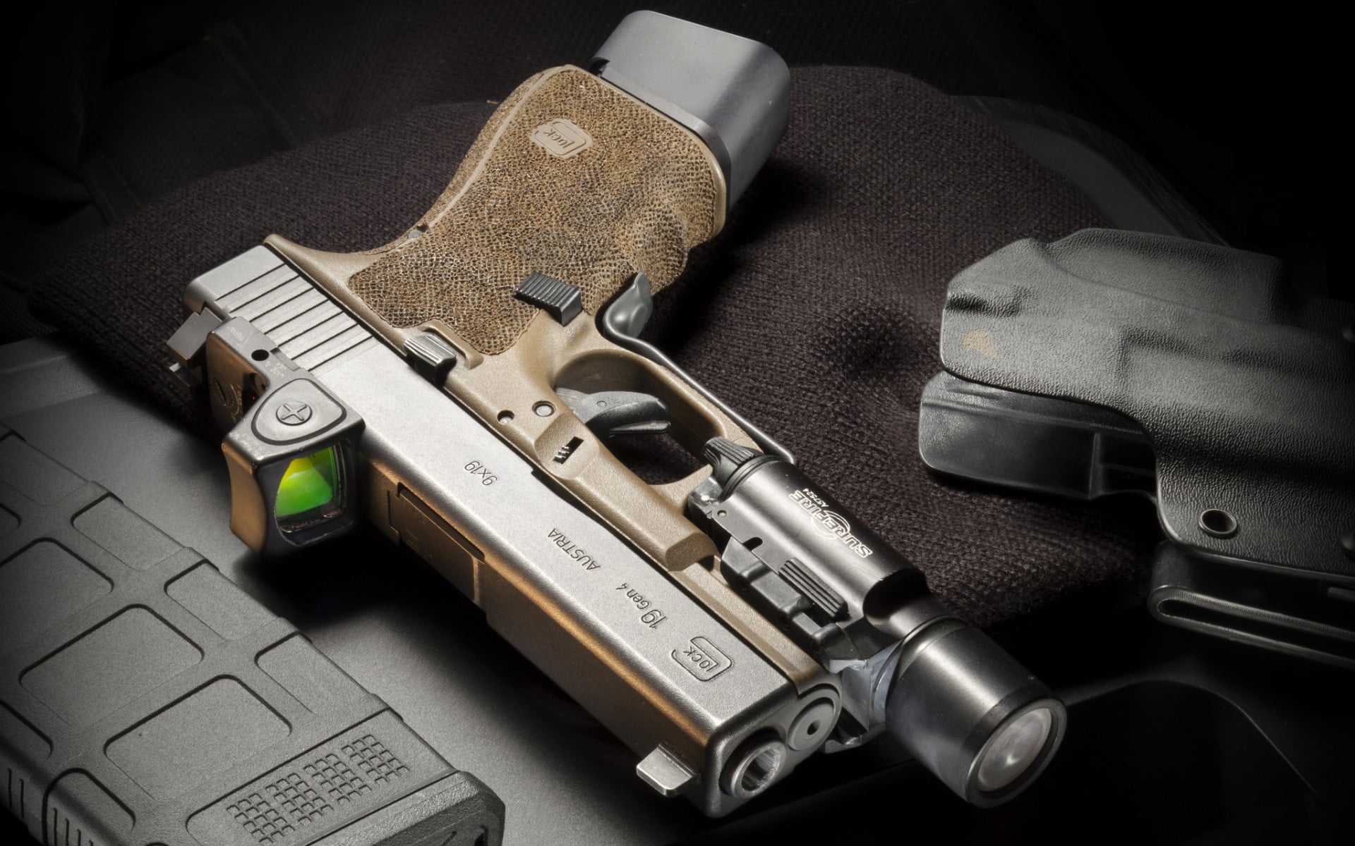 gun, absence, pistol, bag, self, gray, crime, variation, security, protection, loading, indoors, social issues, textile, choice, communication, glock, Handgun, HD Wallpaper