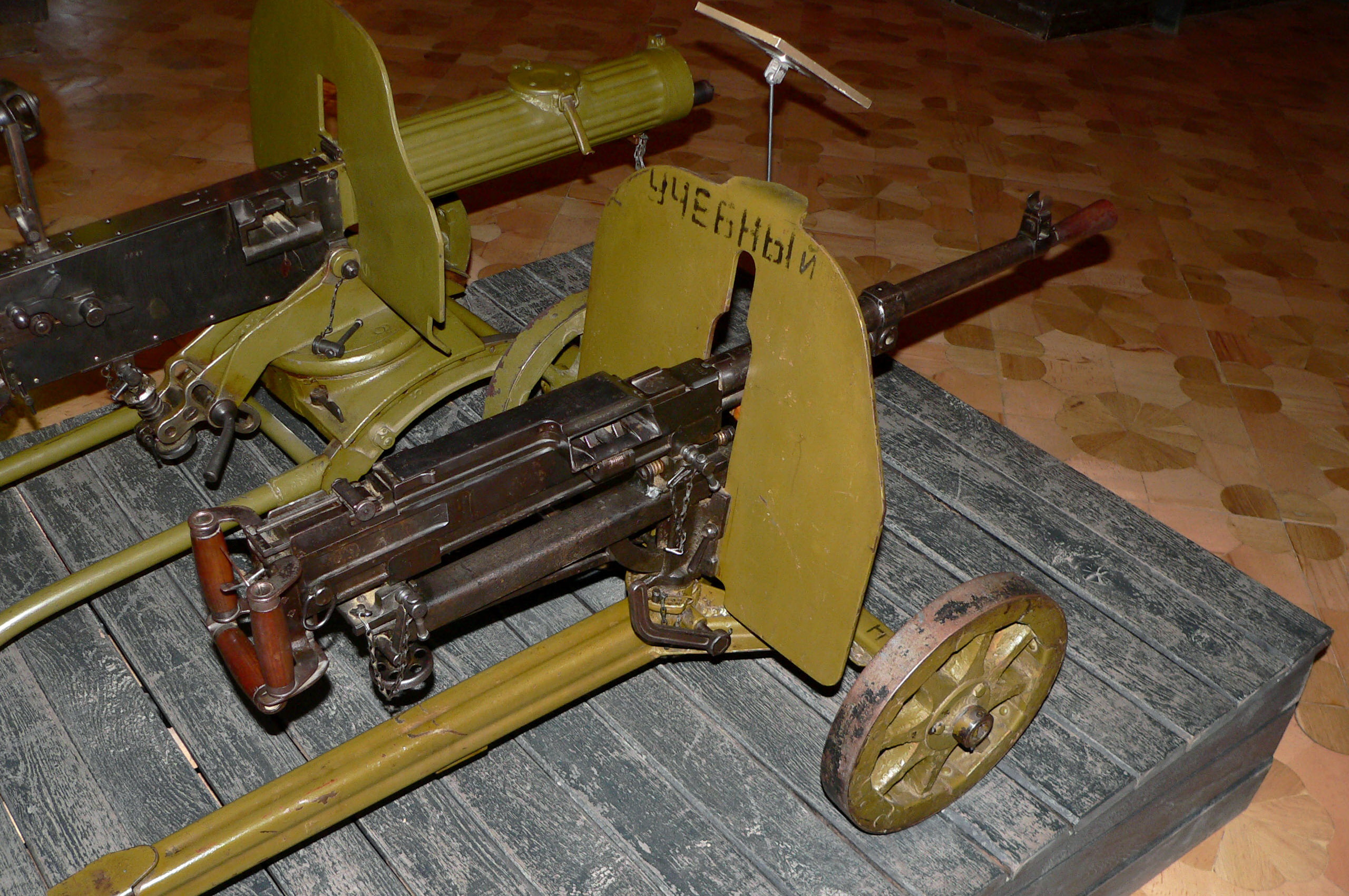 easel, great, automatic, rate, time, demonstration, color, 2K, wheel, metal, Historical, interesting, machine gun, weapons, light, protective, 7.62×54 mm R, HD Wallpaper