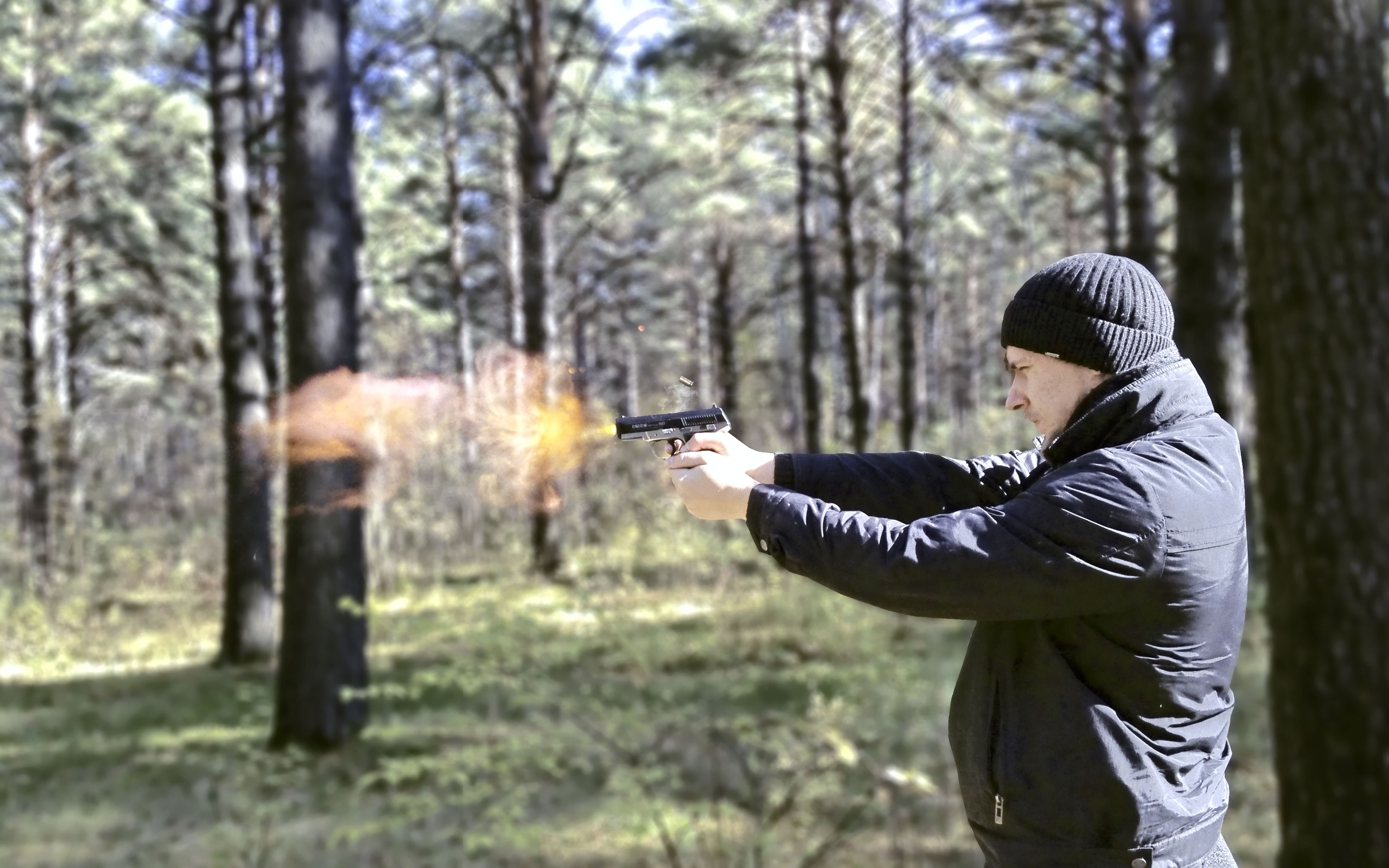 aggression, fire, people, killer, young adult, plant, rifle, trunk, gun, nature, communication, woodland, shooting, winter, forest, shoots, bullet, government, HD Wallpaper