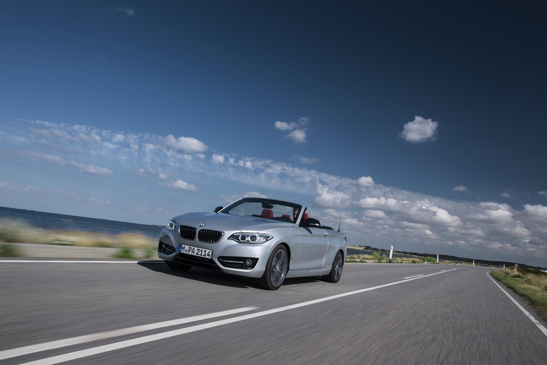 direction, sunlight, mode of transportation, blurred motion, bmw, cloud - sky, sky, travel, day, speed, sign, nature, motor vehicle, active, driving, motion, HD Wallpaper