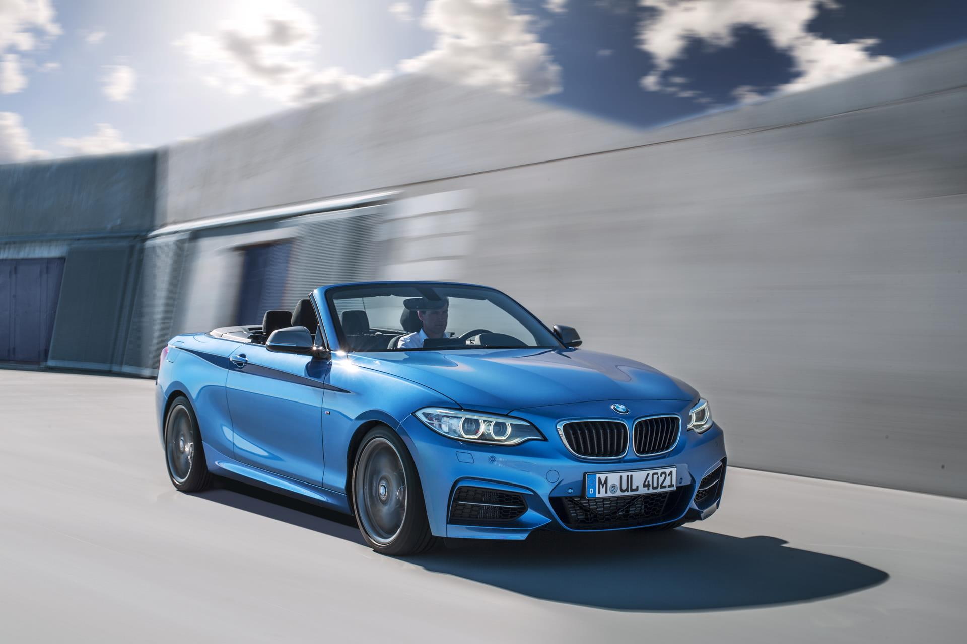 motion, luxury, series, active, motor vehicle, sports car, car, racecar, 1080P, convertible, land vehicle, blue, outdoors, mode of transportation, driving, HD Wallpaper
