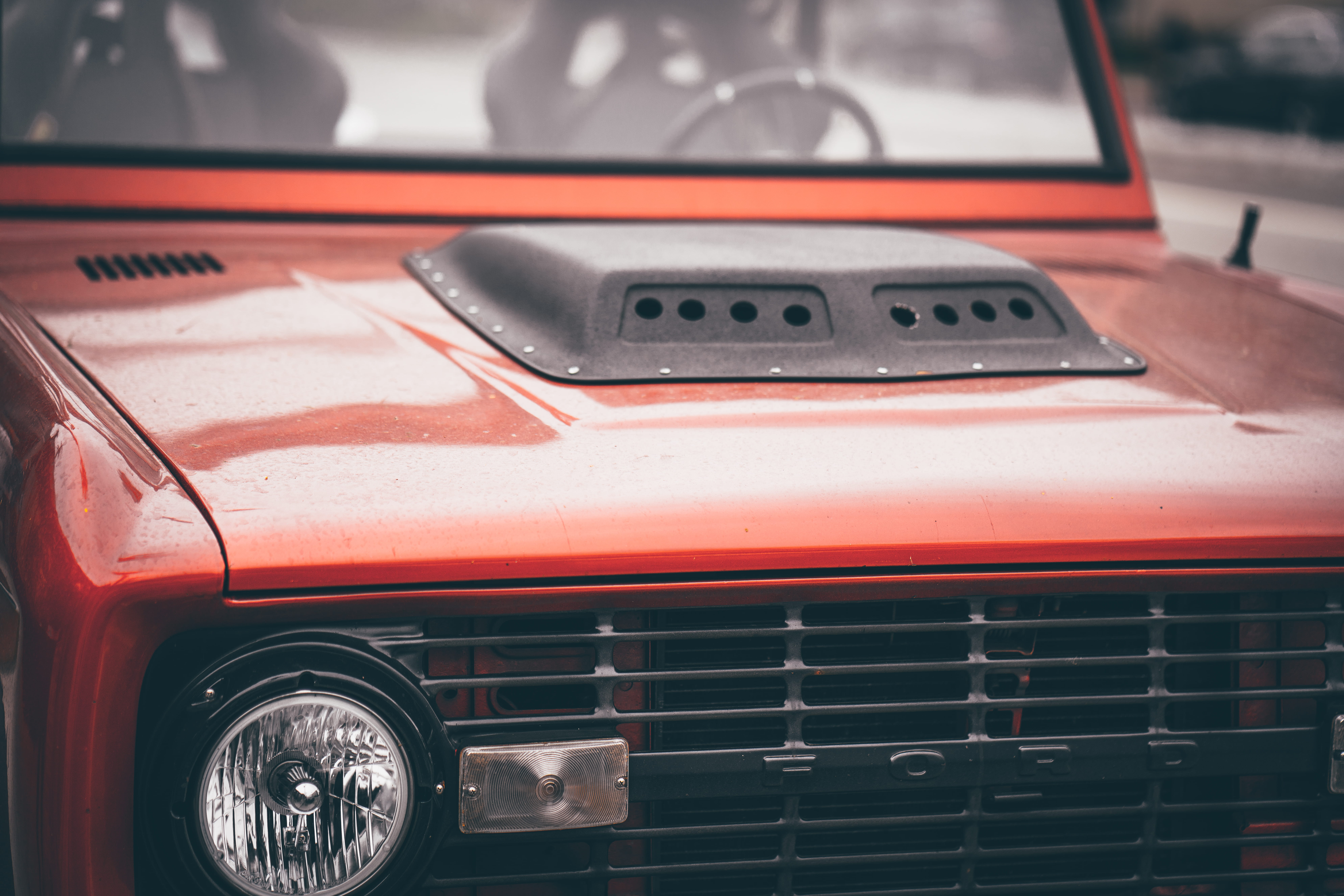 sport, classic, hood, car, 8K, architecture, grill, outdoors, photo, vintage car, retro styled, red, antique, history, the past, land vehicle, headlight, HD Wallpaper