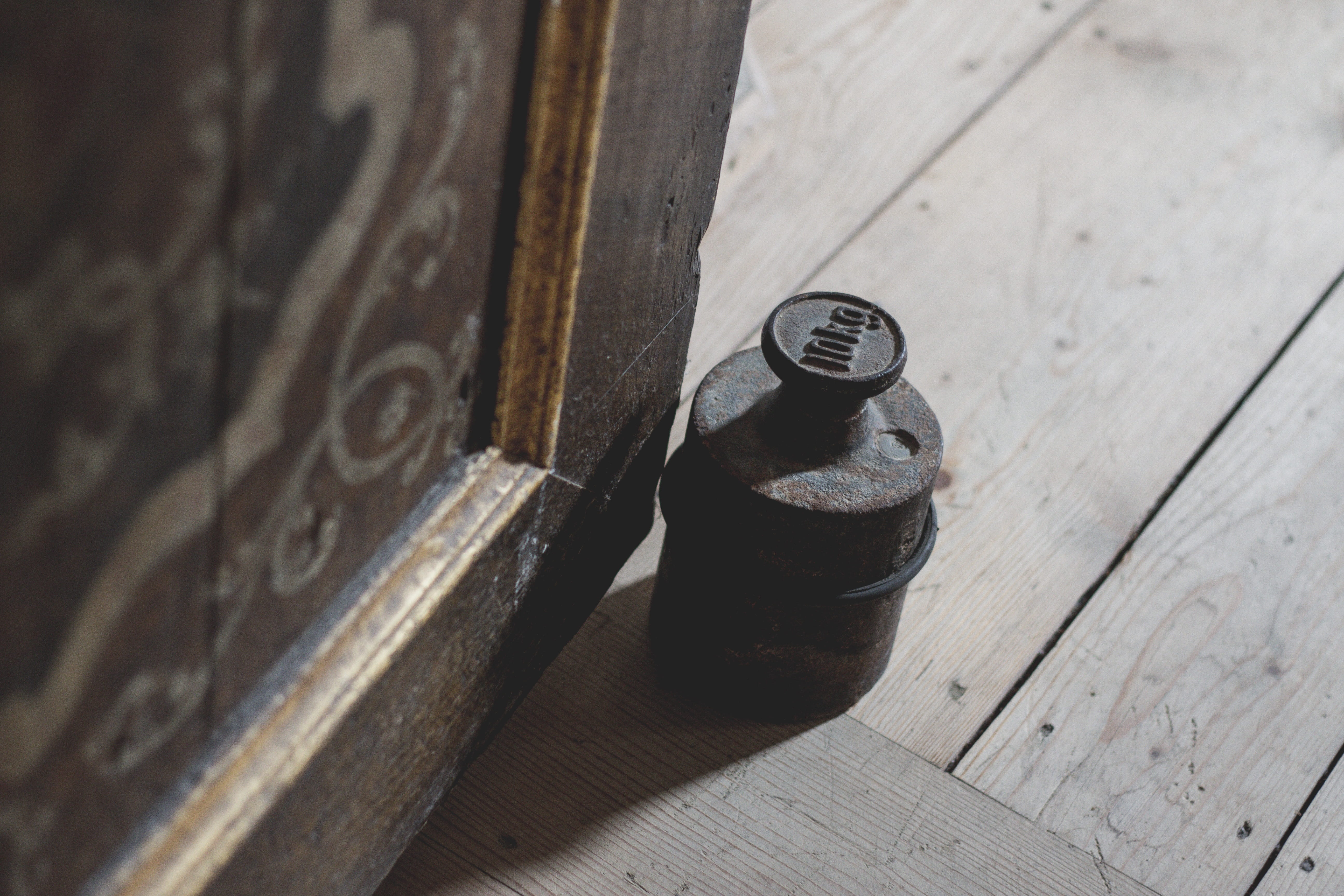 entrance, weight, kilo, wood, 5K, old, focus on foreground, high angle view, shape, food and drink, wood floor, sunlight, close-up, no people, day, wood - material, HD Wallpaper