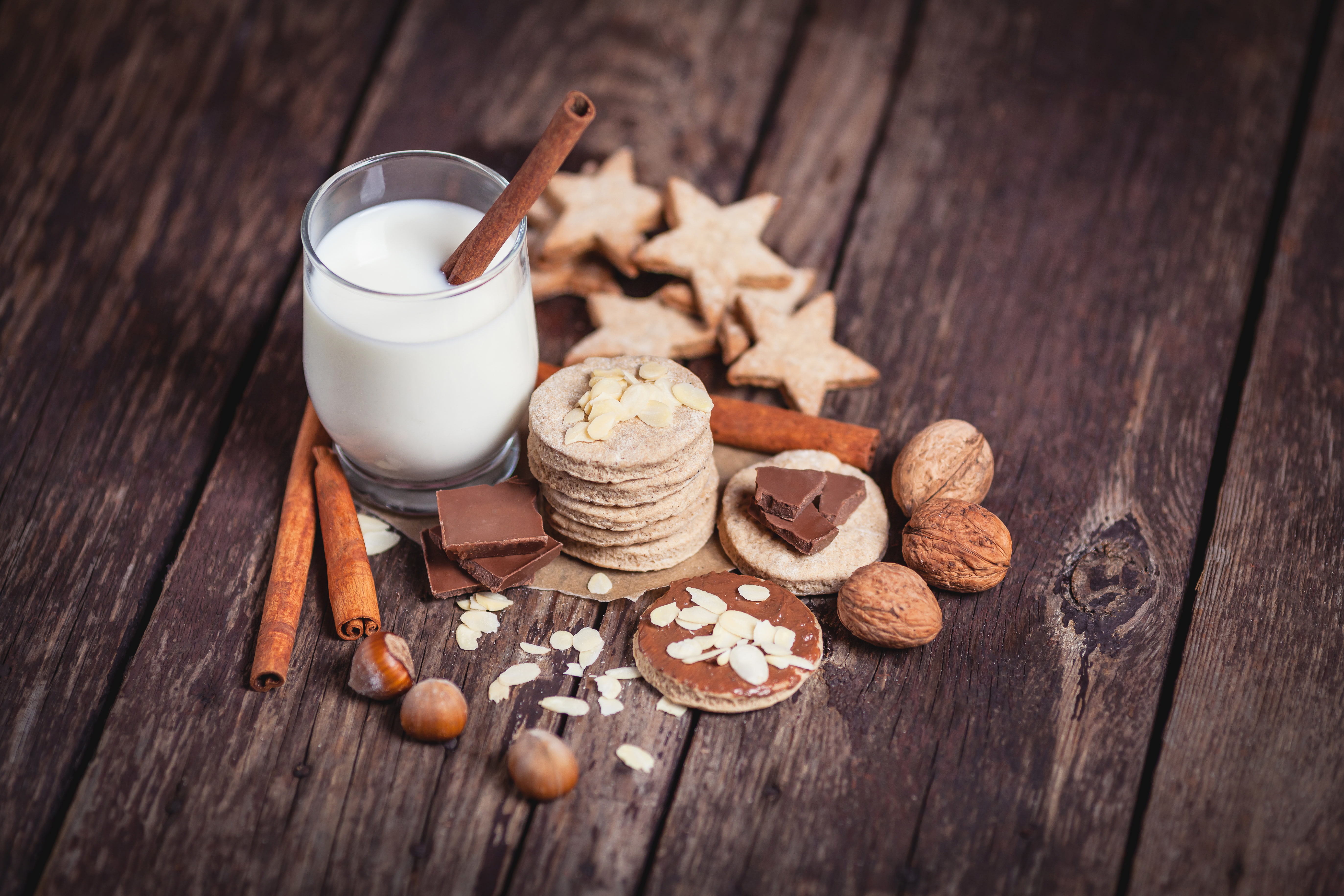 chocolate, drinking glass, Board, almonds, cookies, Glass, food and drink, milk, nut, household equipment, no people, refreshment, walnut, hazelnuts, table, HD Wallpaper