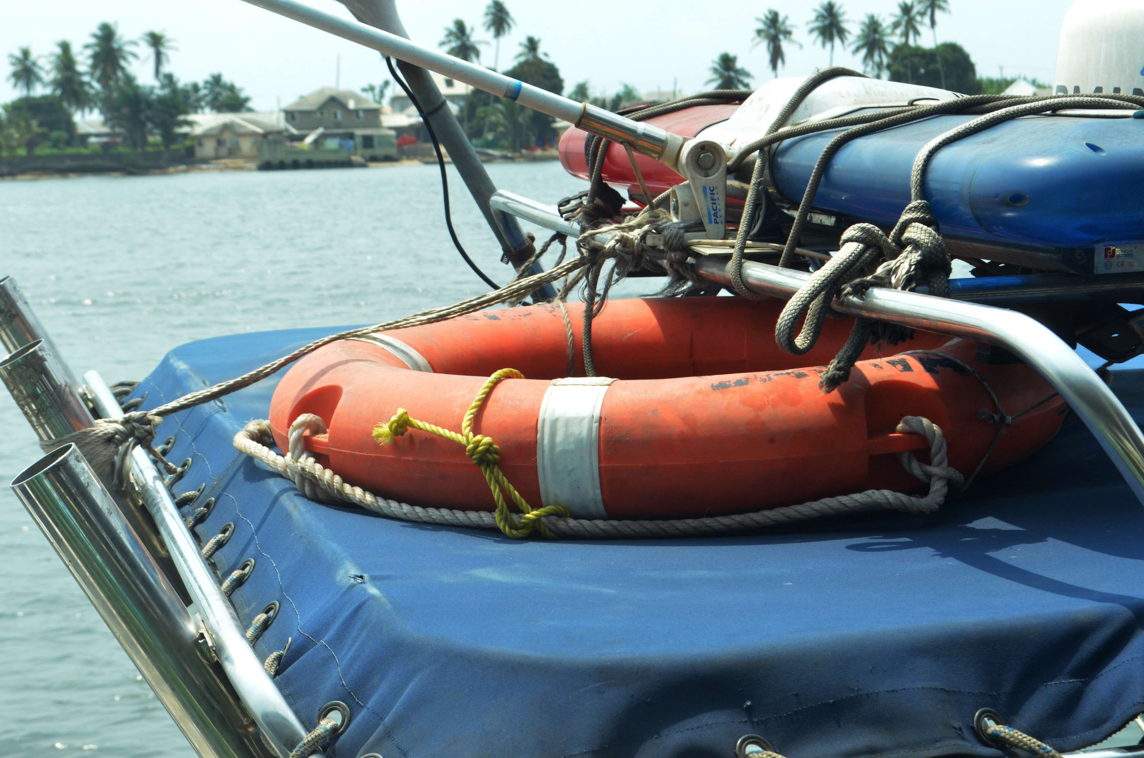 close-up, yatch, nature, nautical vessel, seashore, mode of transportation, beach safety, moored, waterways, day, rope, safe swimming, no people, focus on foreground, HD Wallpaper